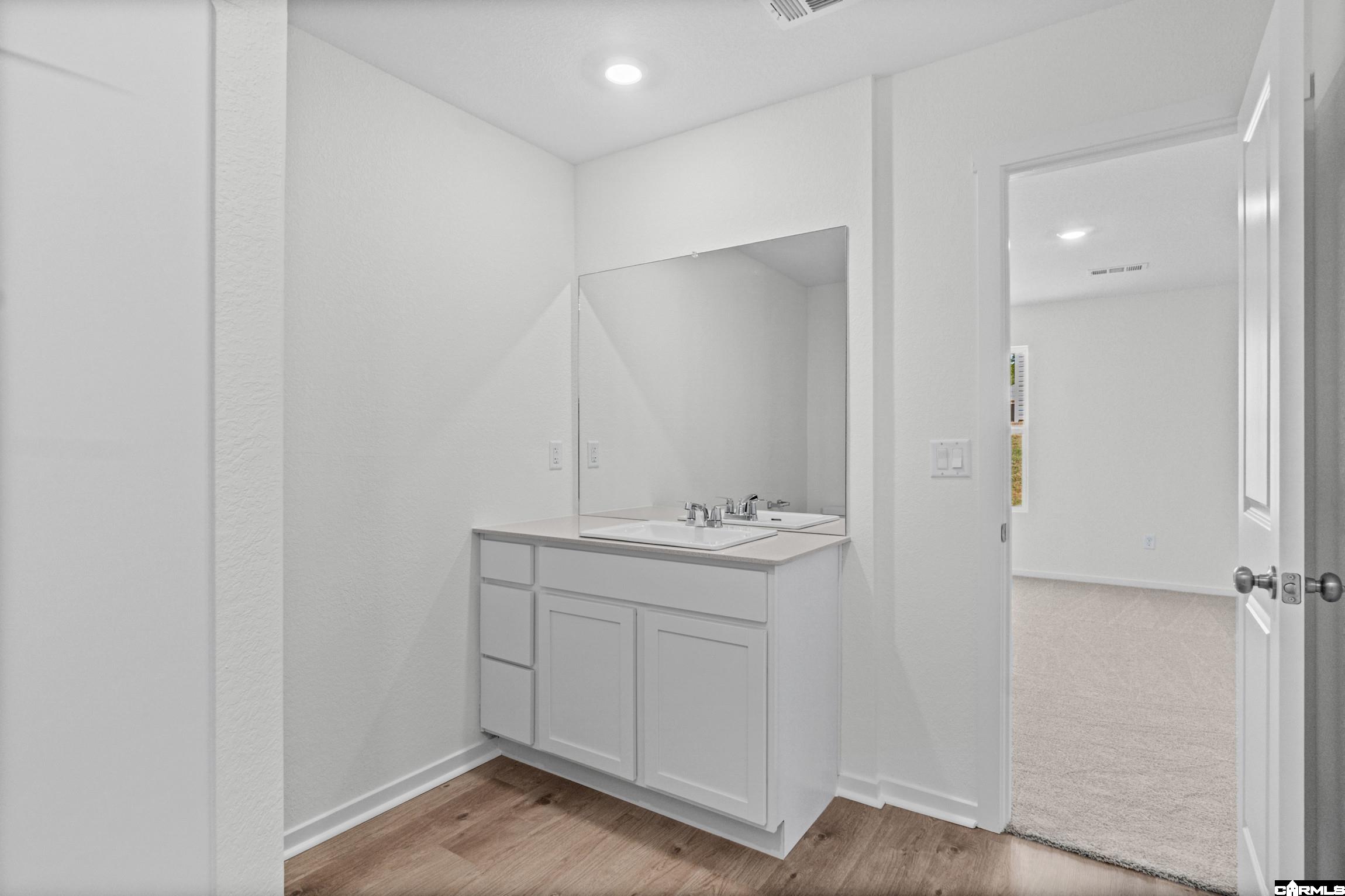 400 Mistflower Cove Property Photo 19