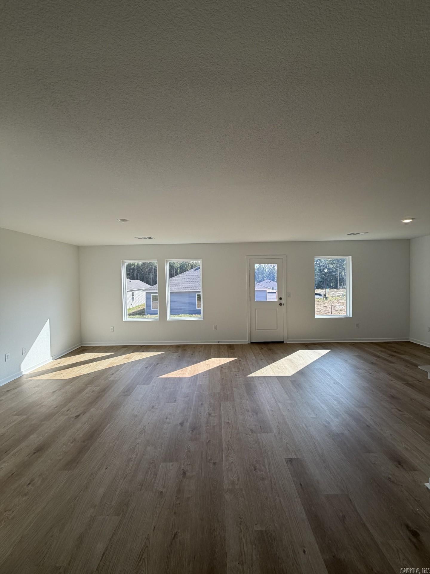 109 Flat Wood Avenue Property Photo 3