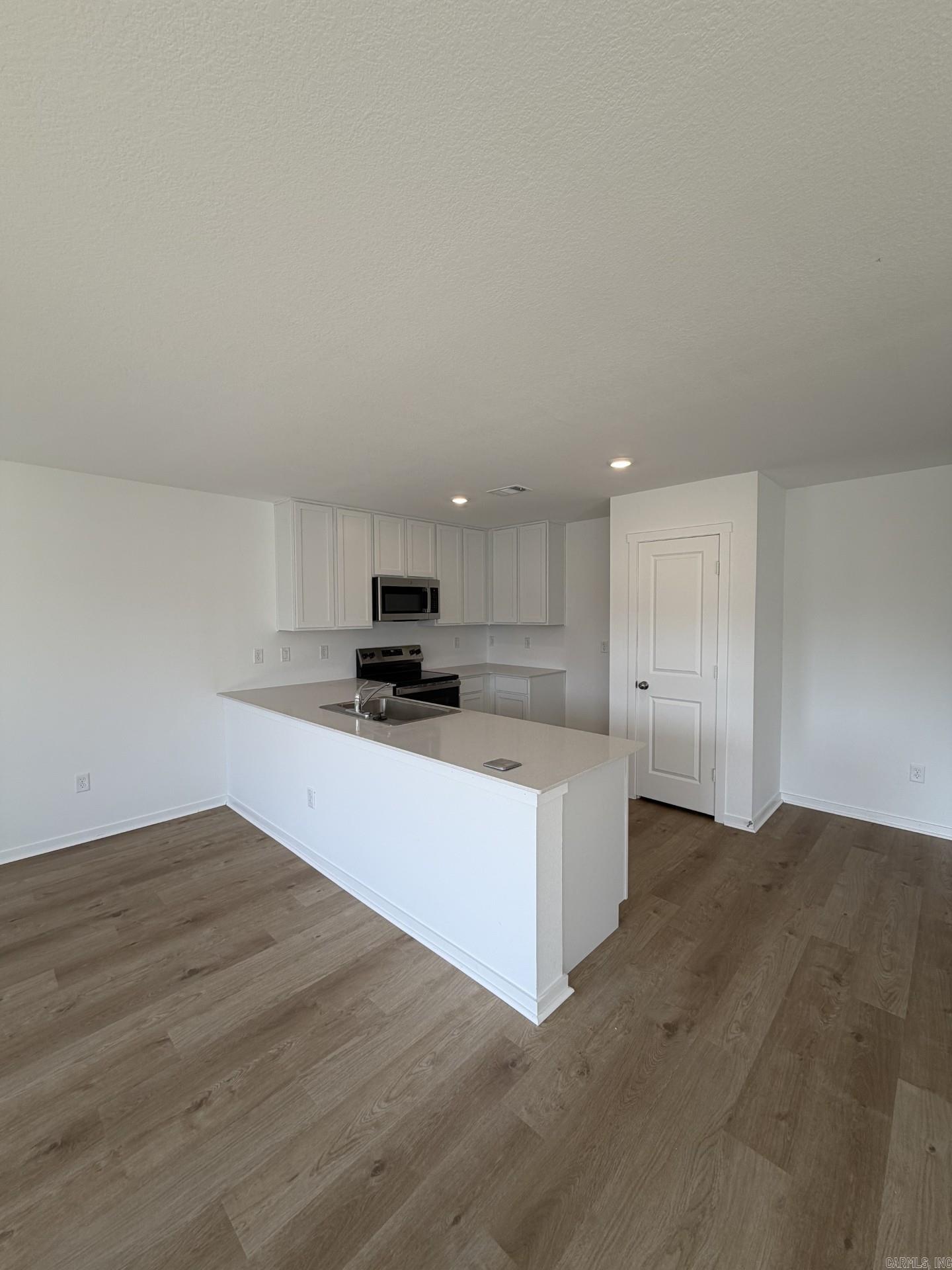109 Flat Wood Avenue Property Photo 4