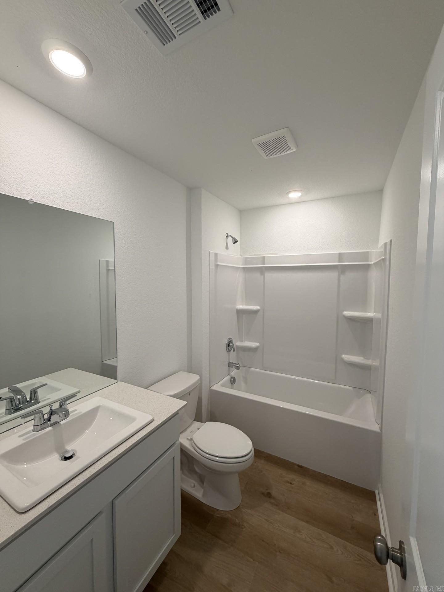 109 Flat Wood Avenue Property Photo 6