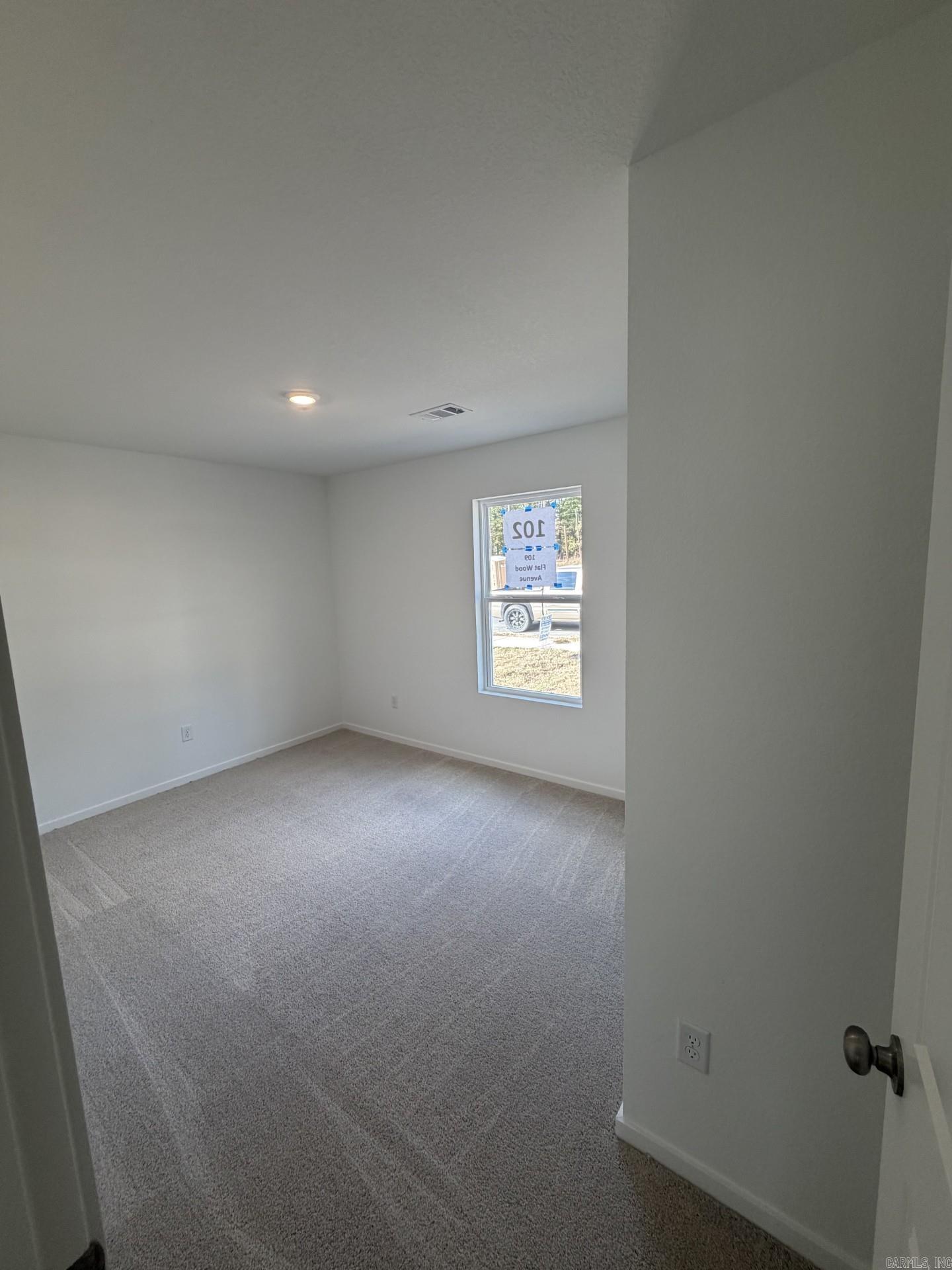 109 Flat Wood Avenue Property Photo 8