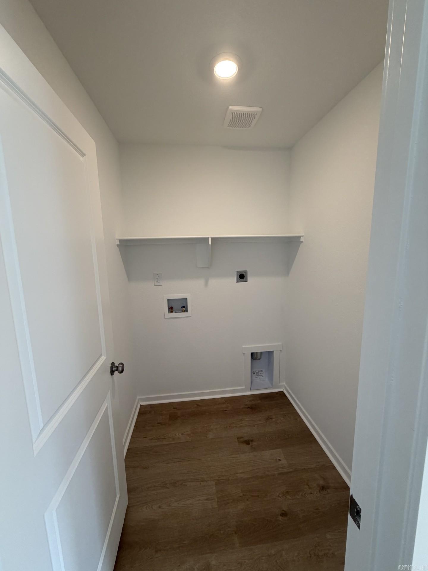 109 Flat Wood Avenue Property Photo 9