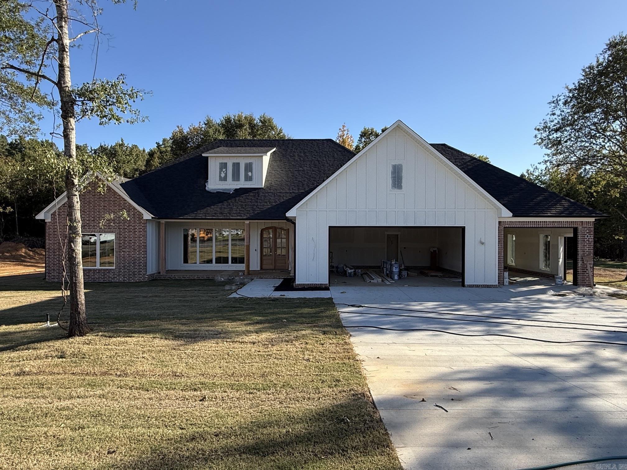 60 Ules Watson Drive Property Photo 2