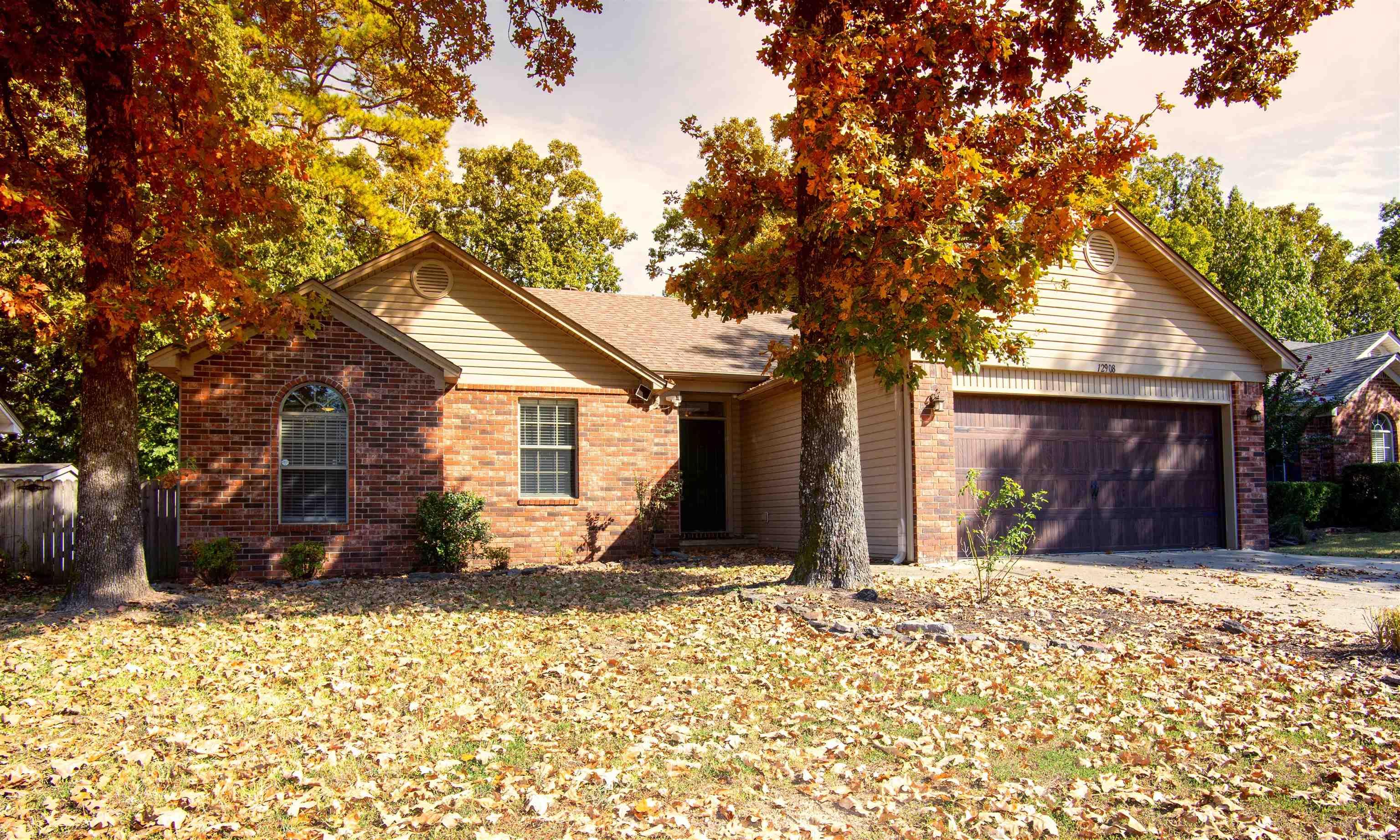 12908 Westglen Drive Property Photo 1