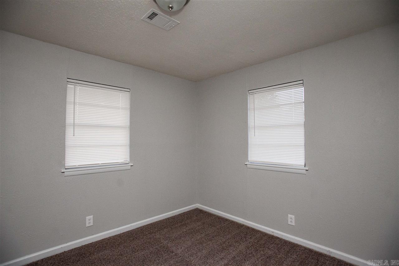 210 Mount Olive Street Property Photo 8
