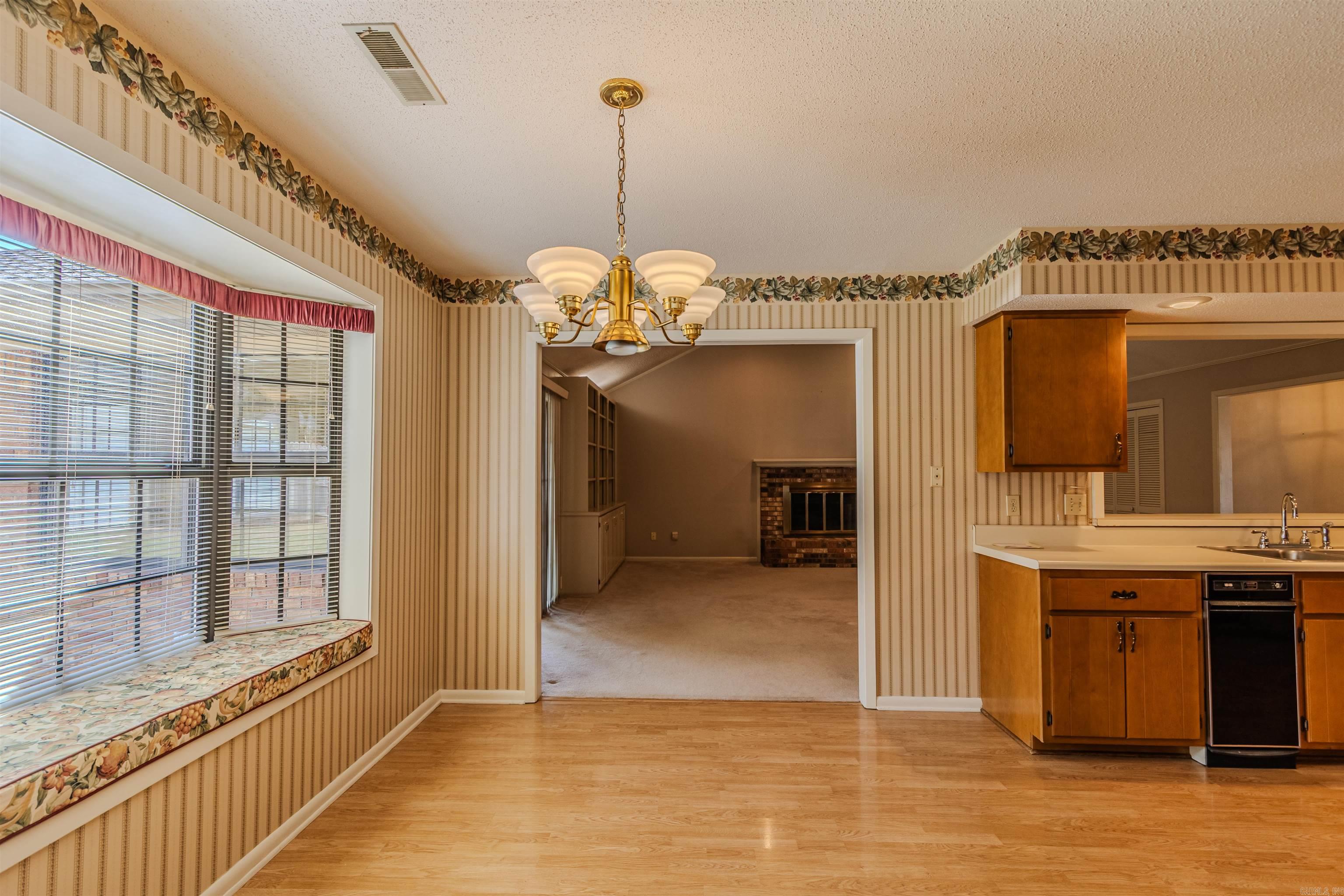 1000 Meriwether Ln Property Photo 22