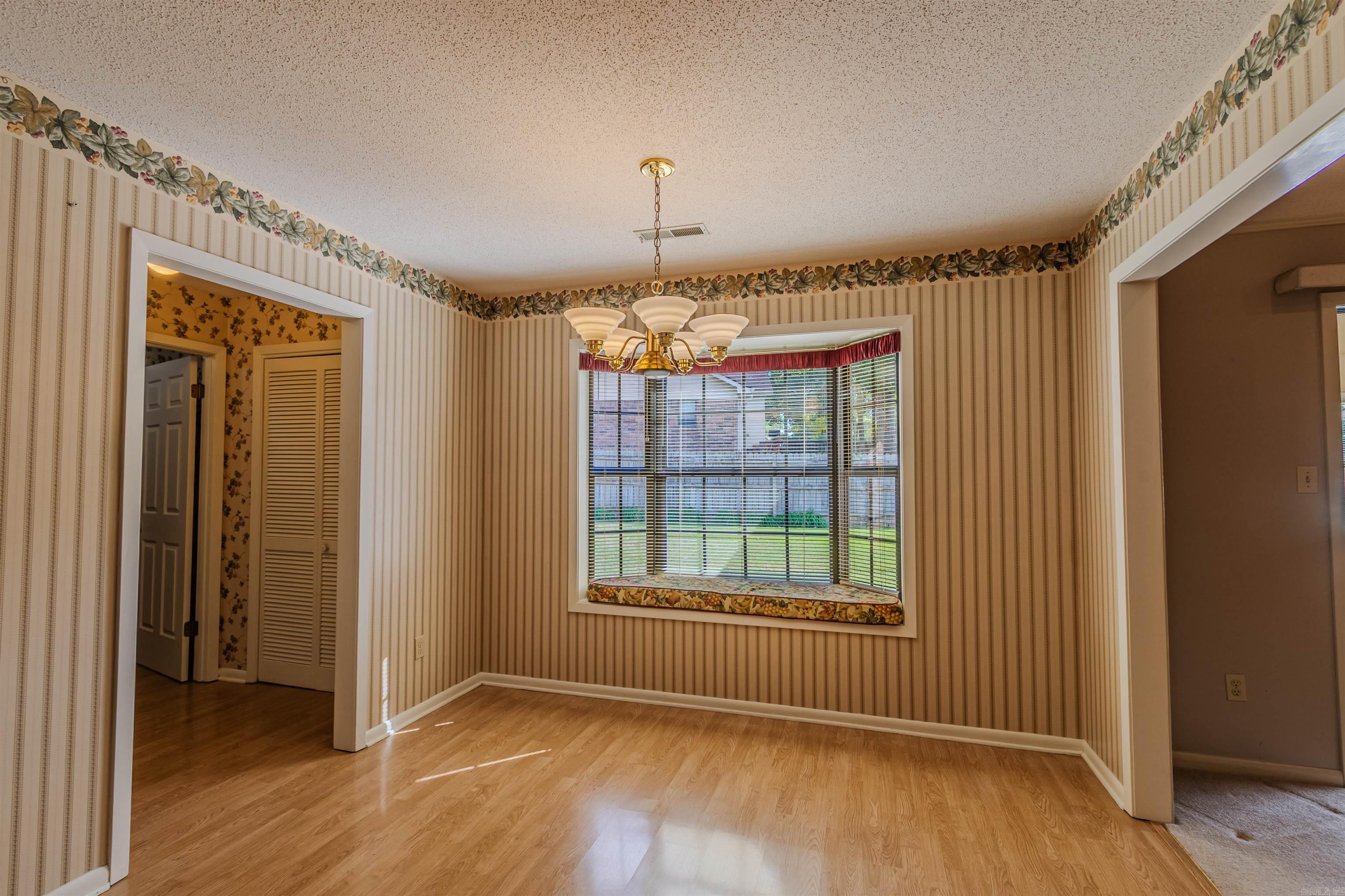 1000 Meriwether Ln Property Photo 23