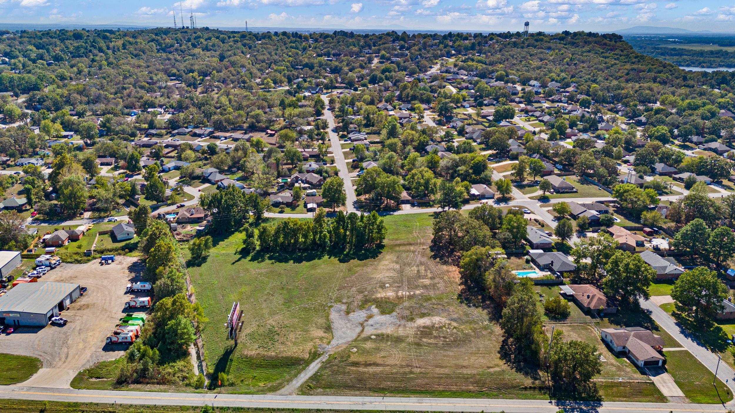619 Access Road Property Photo 3