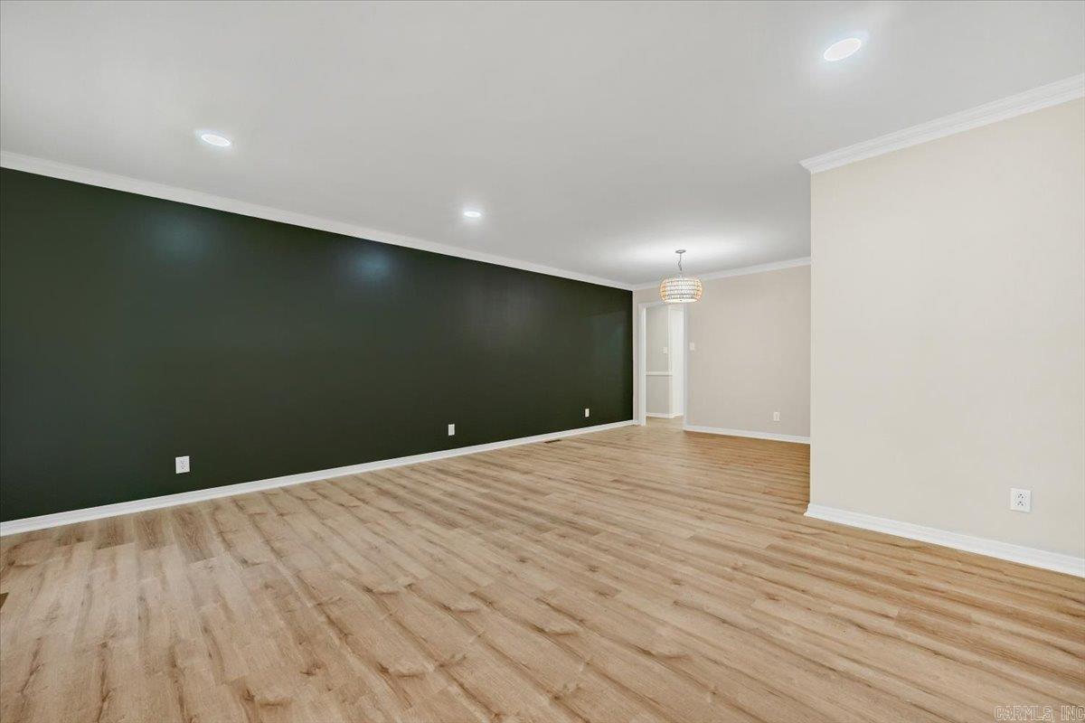 1303 Biscayne Drive Property Photo 8