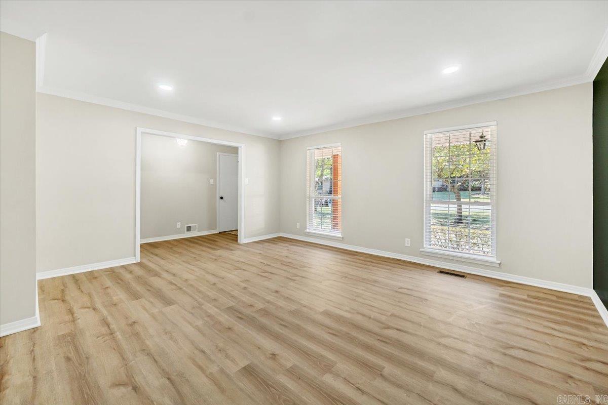 1303 Biscayne Drive Property Photo 10
