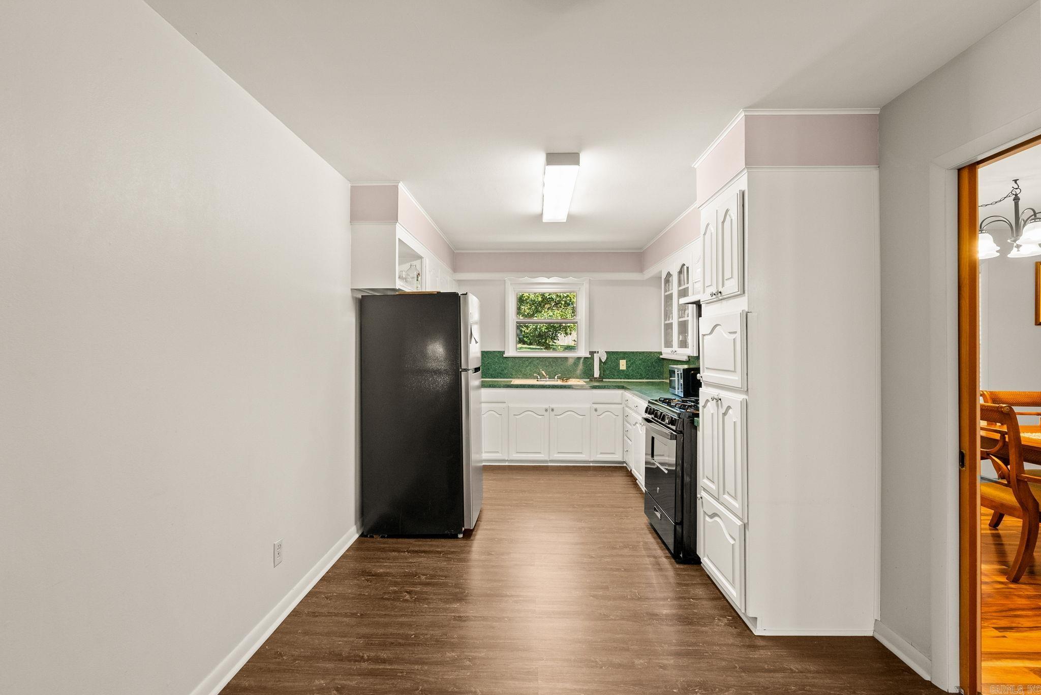 200 W Scenic Drive Property Photo 6