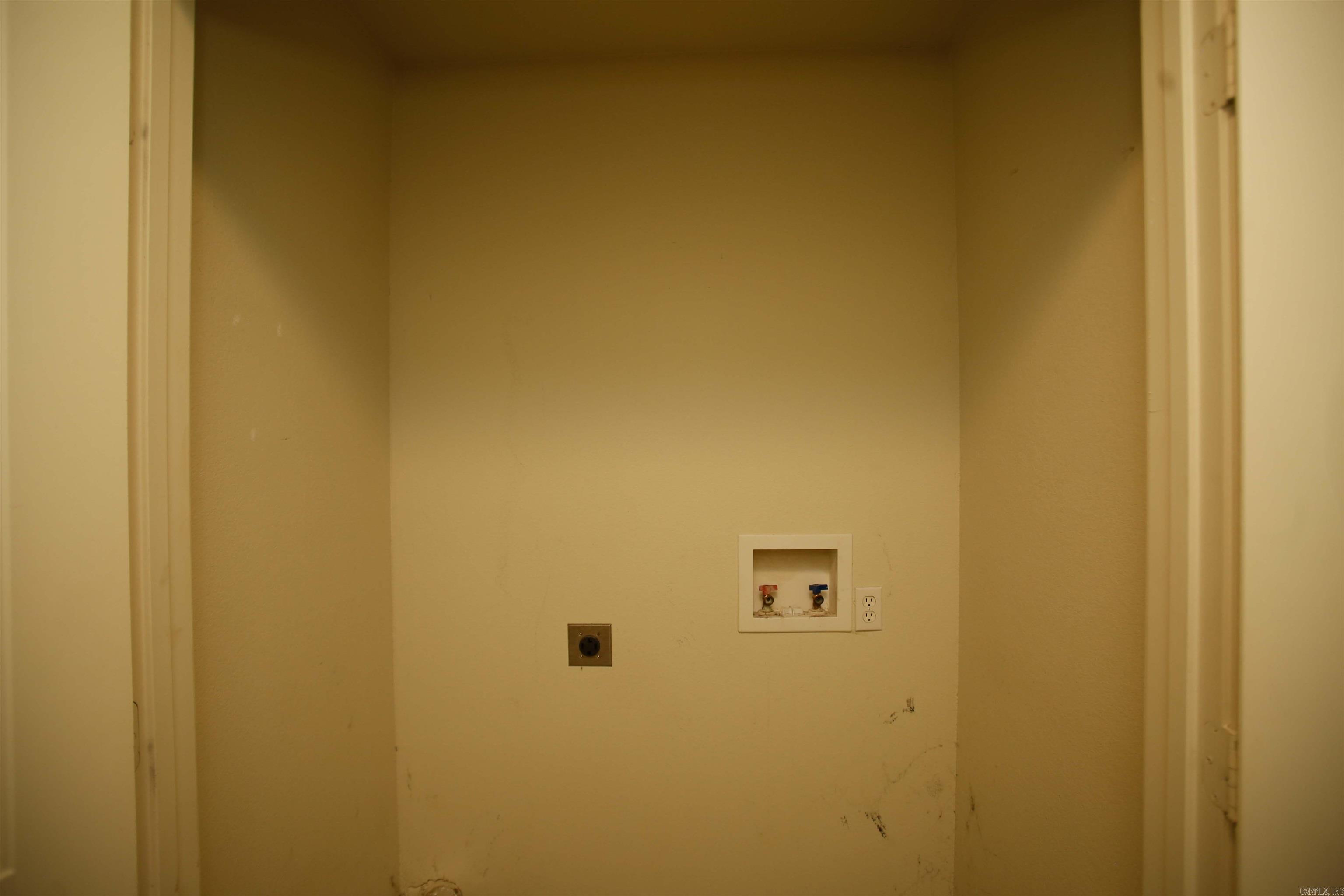 20 Santiago Drive B Property Photo 14