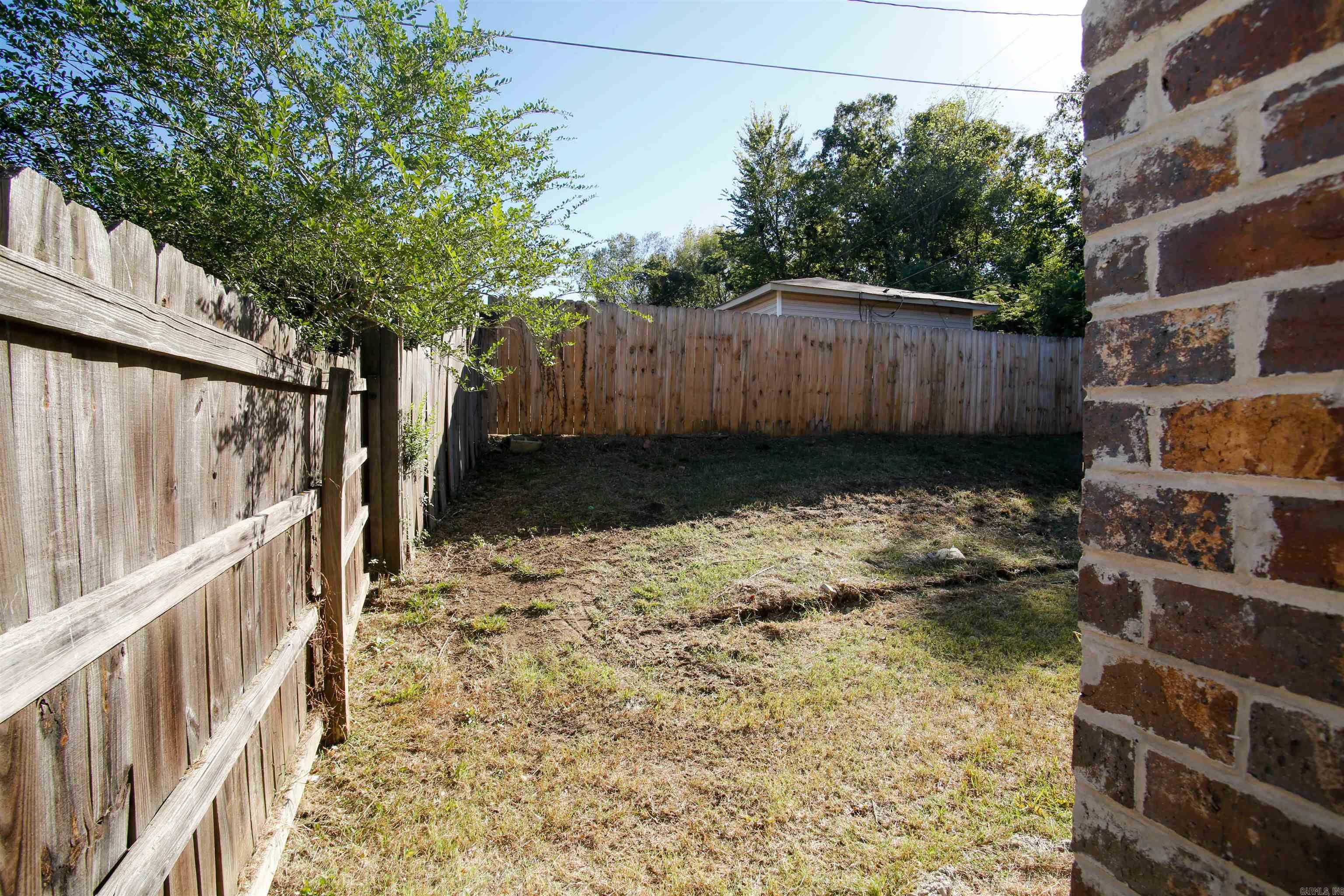 20 Santiago Drive B Property Photo 15