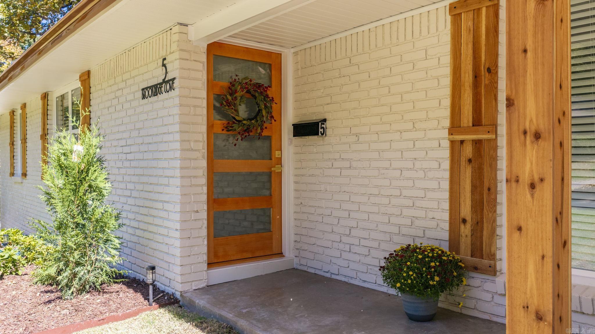 5 Brookridge Cove Property Photo 12