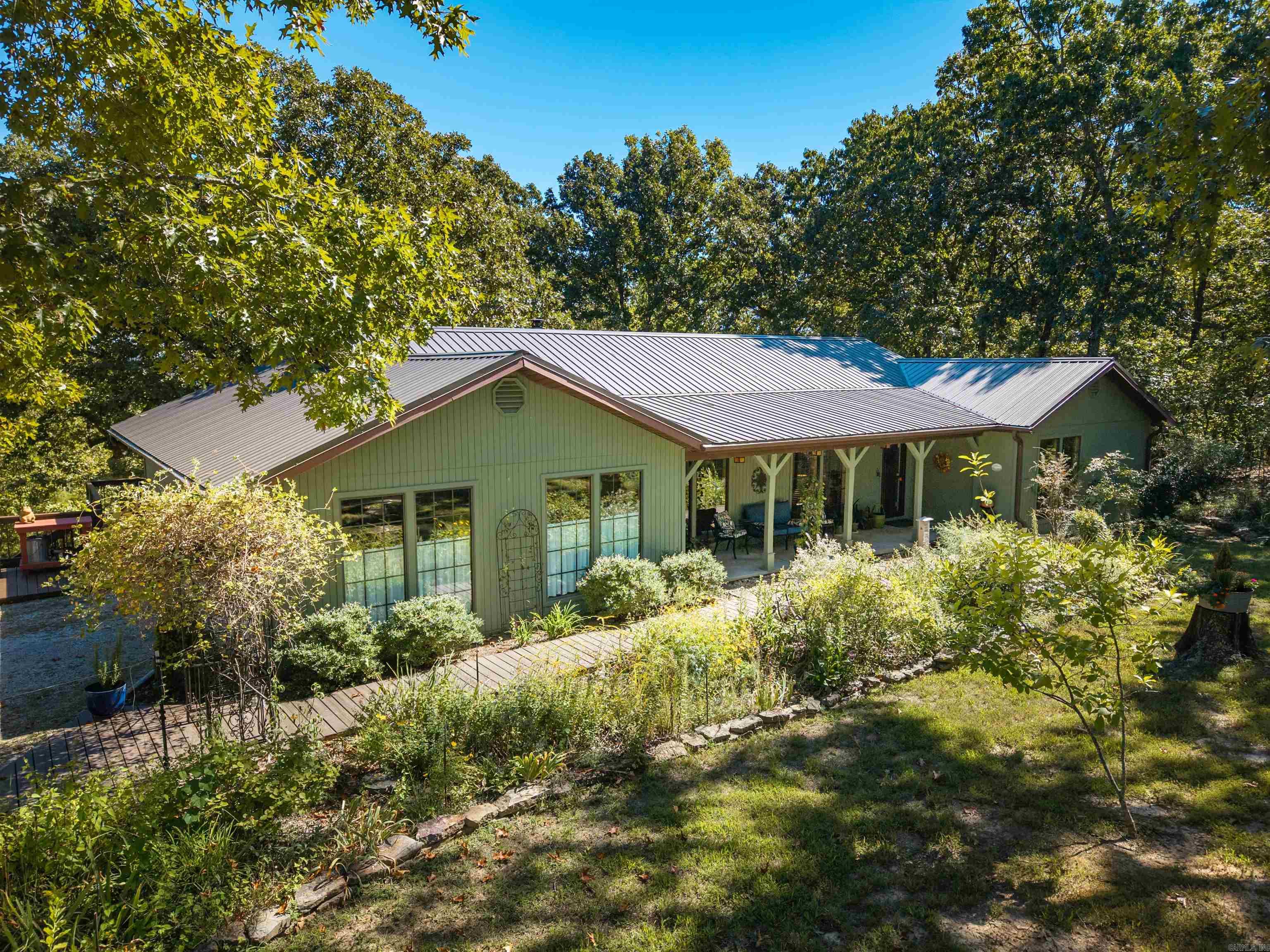 1869 Rocky Ridge Road Property Photo 1