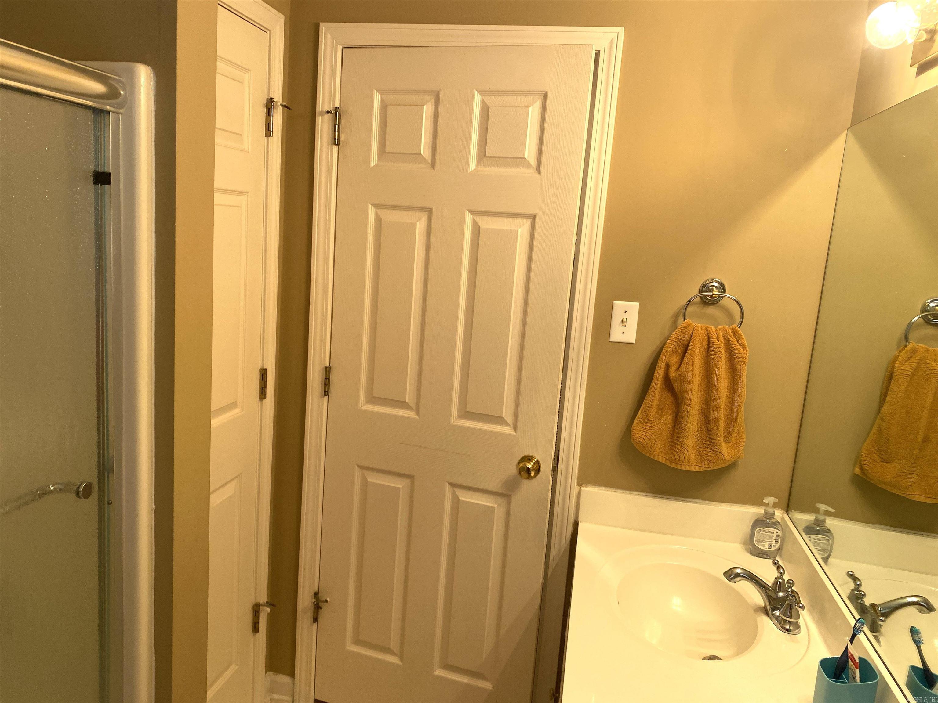 108 Waterside Drive Property Photo 18