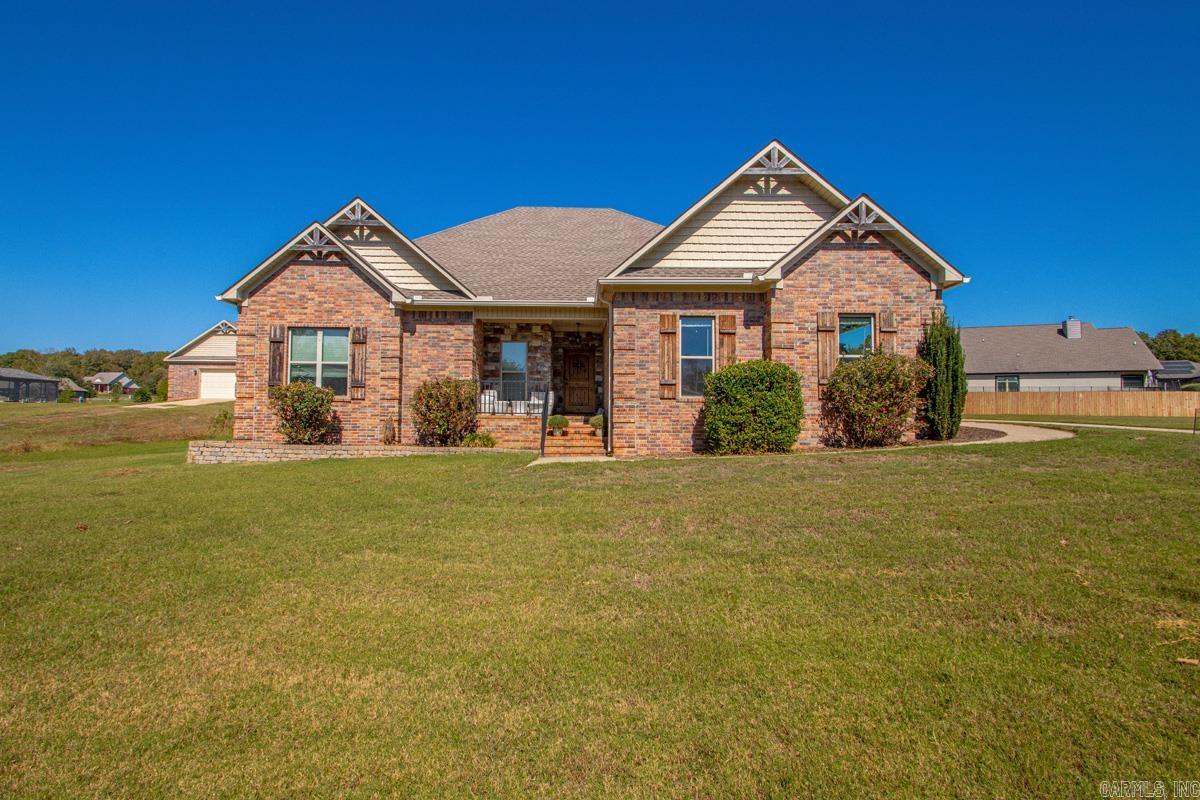 19 Winterberry Drive Property Photo 1
