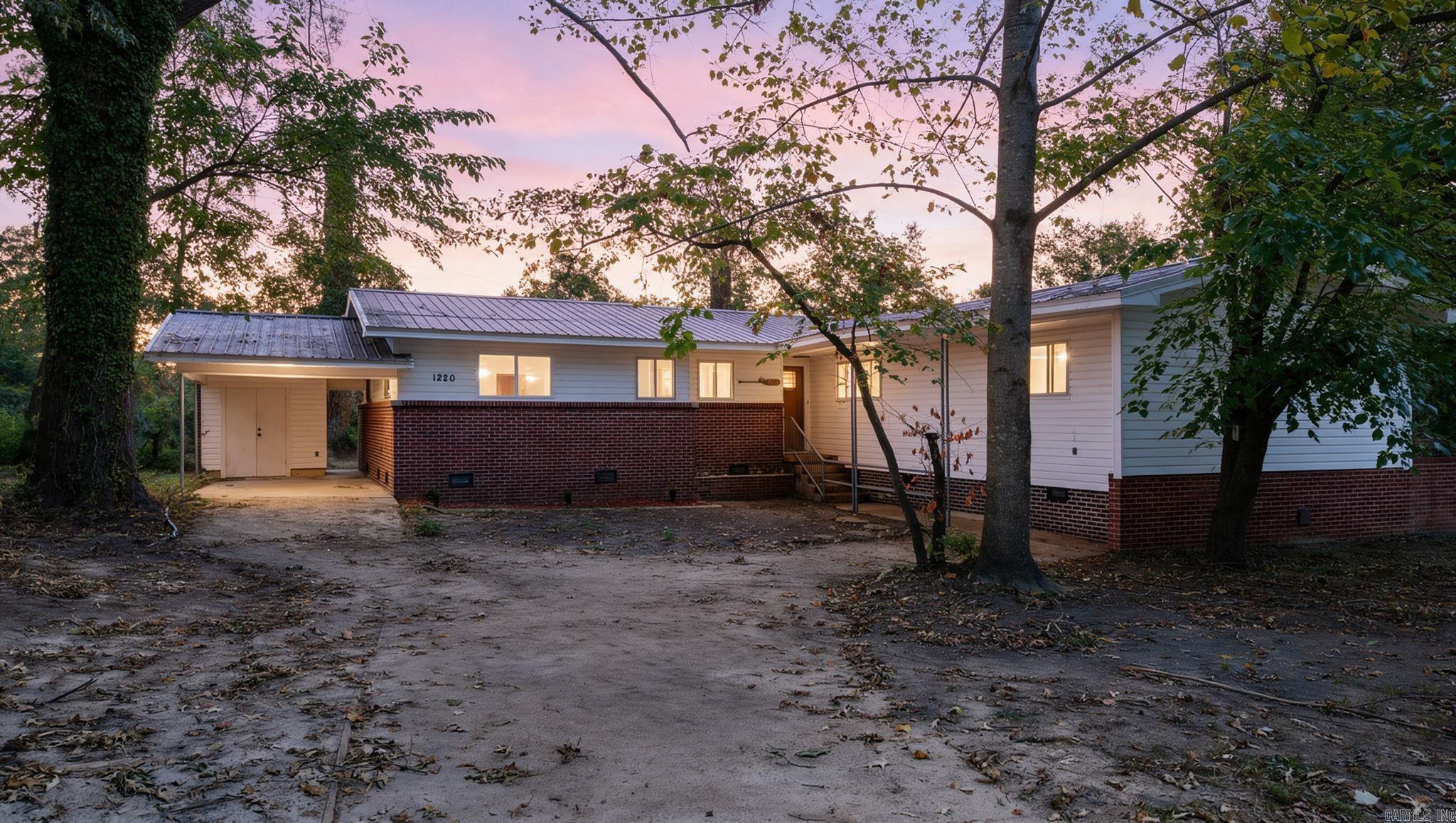 1220 Jameson Avenue Property Photo 1