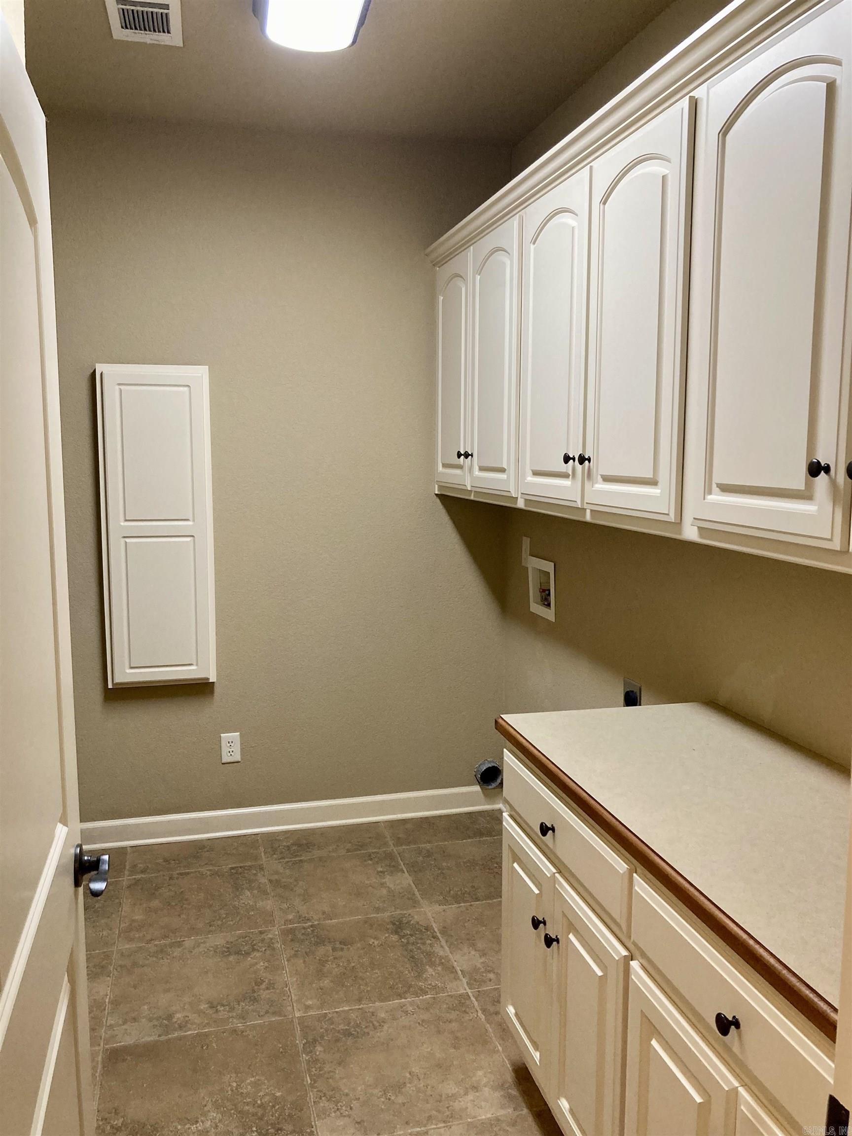 3100 Clearwater Court Property Photo 15