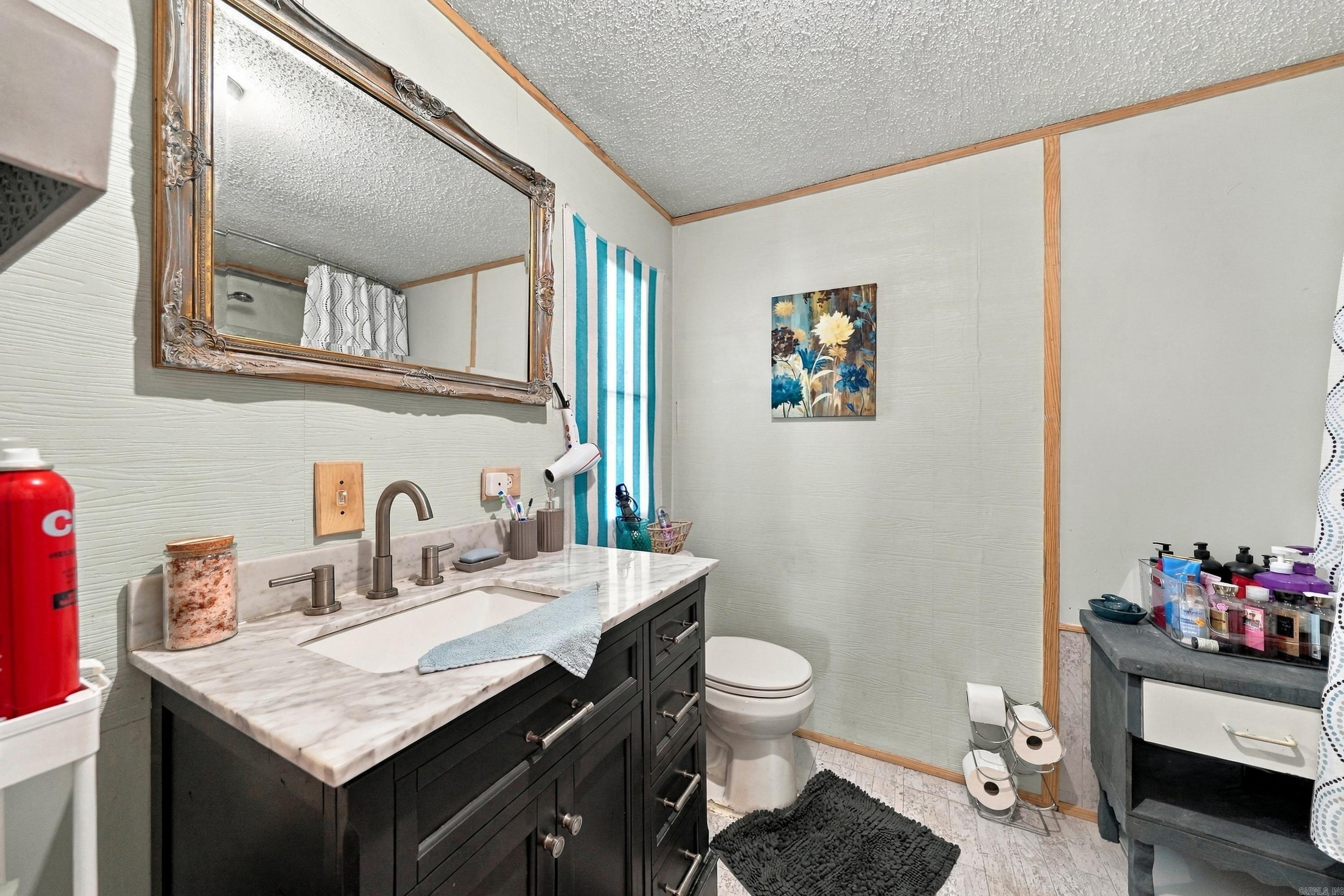 798 Highway North Property Photo 14