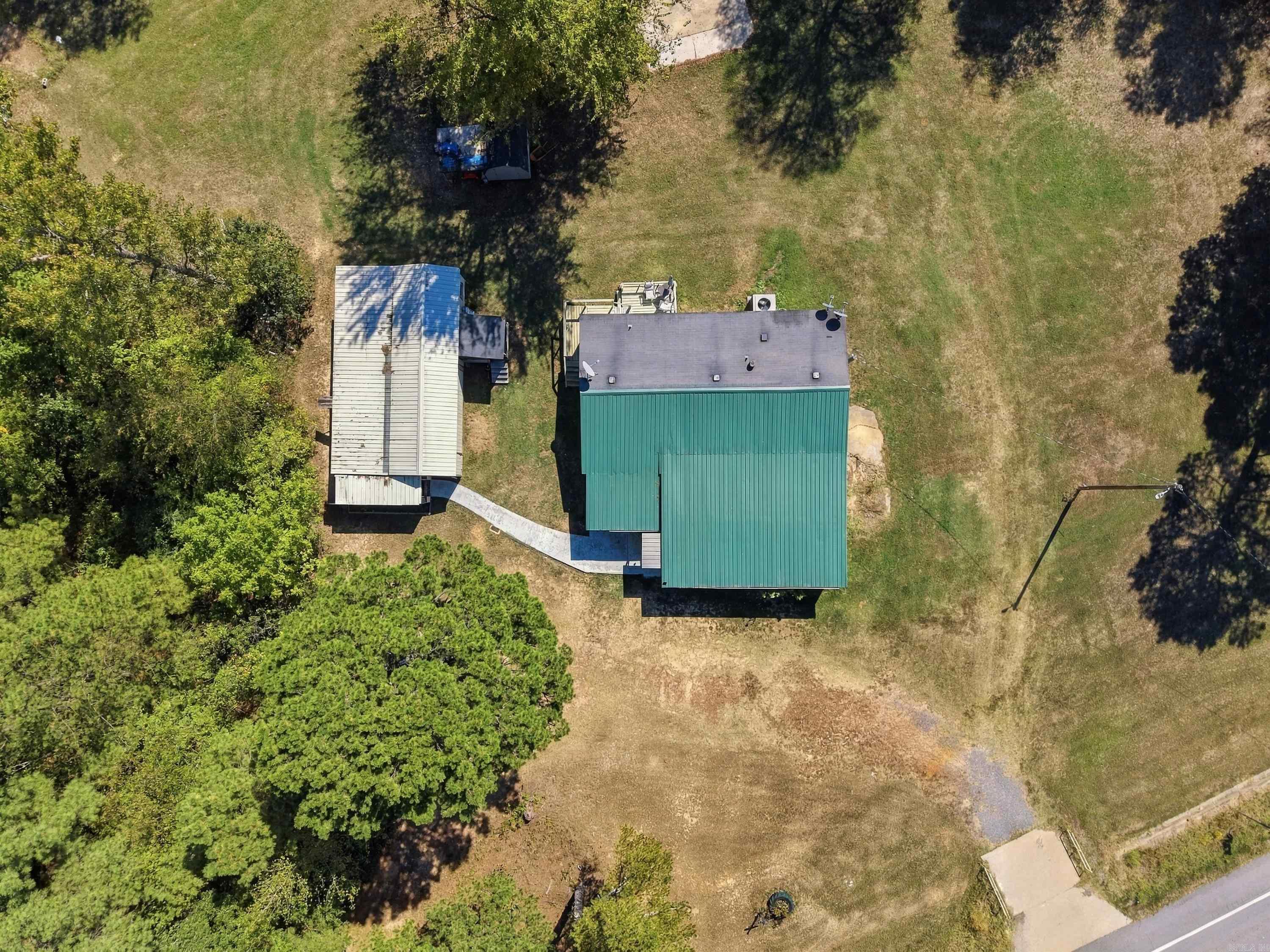 798 Highway North Property Photo 33