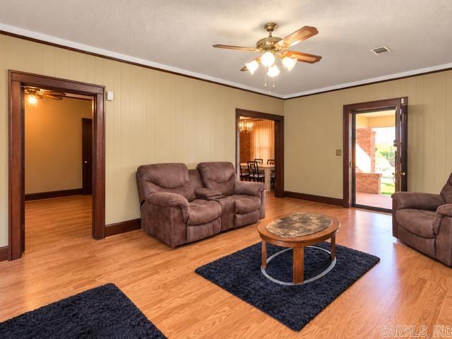 617 Pine Bluff Street Property Photo 9