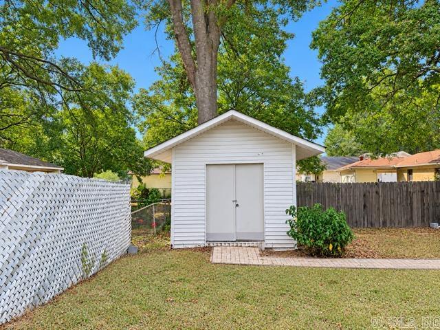 617 Pine Bluff Street Property Photo 35