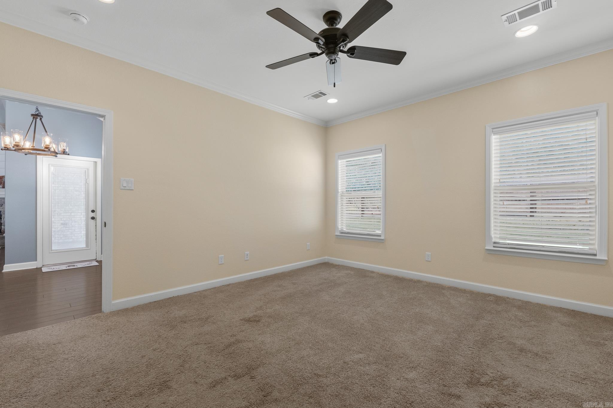 917 Oak Forest Circle Property Photo 12