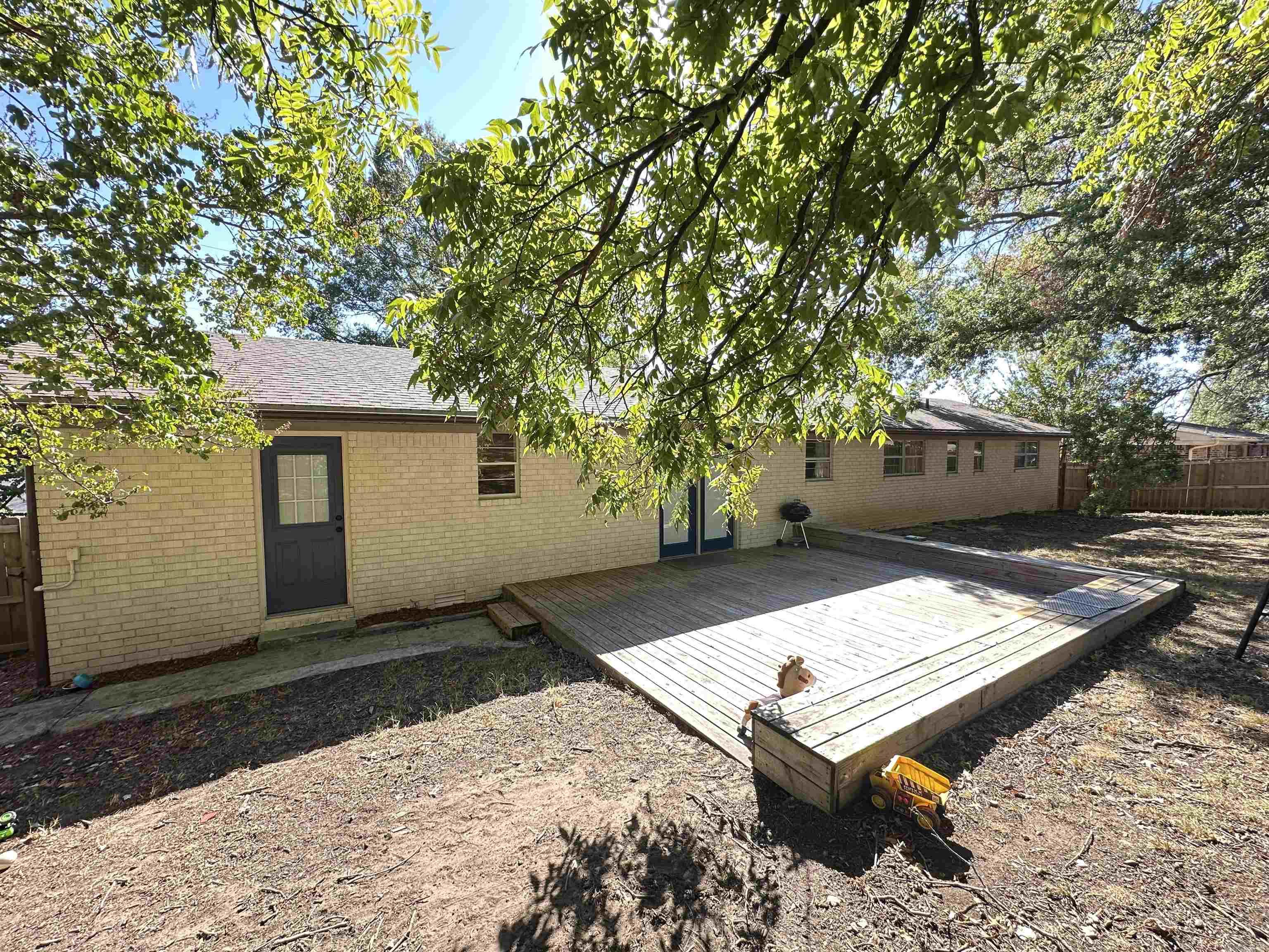 1303 Branch Property Photo 4