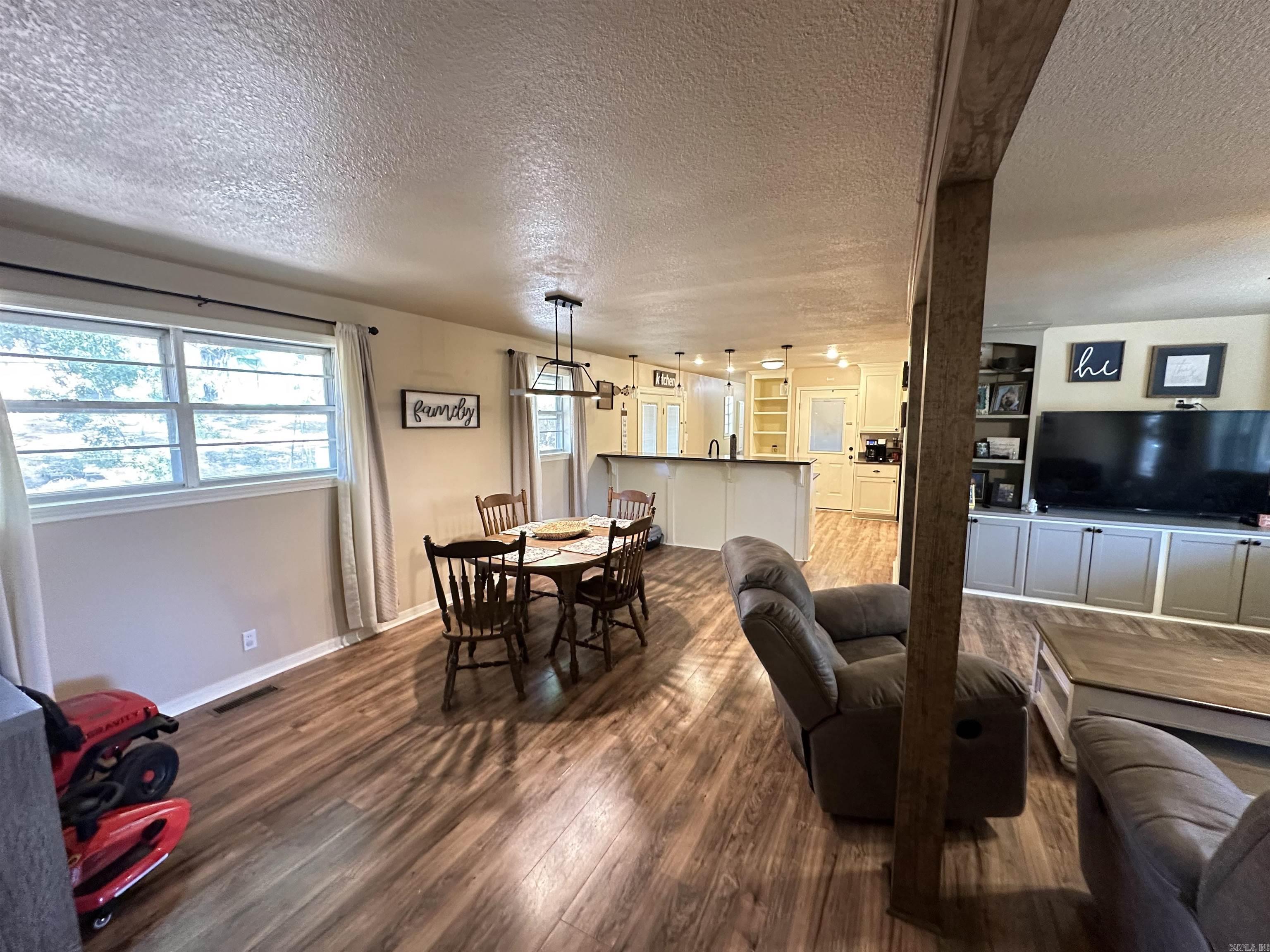 1303 Branch Property Photo 8