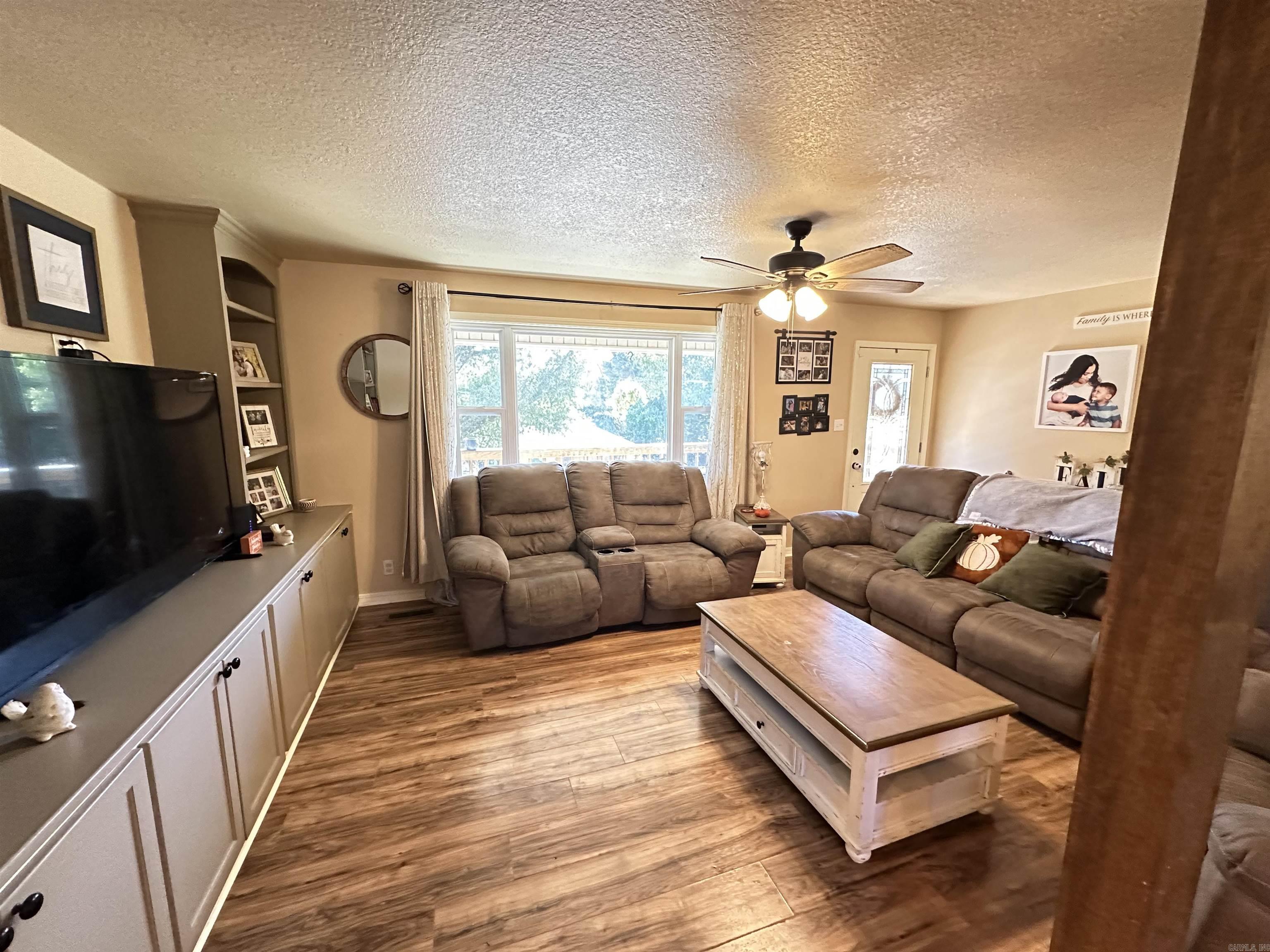 1303 Branch Property Photo 9