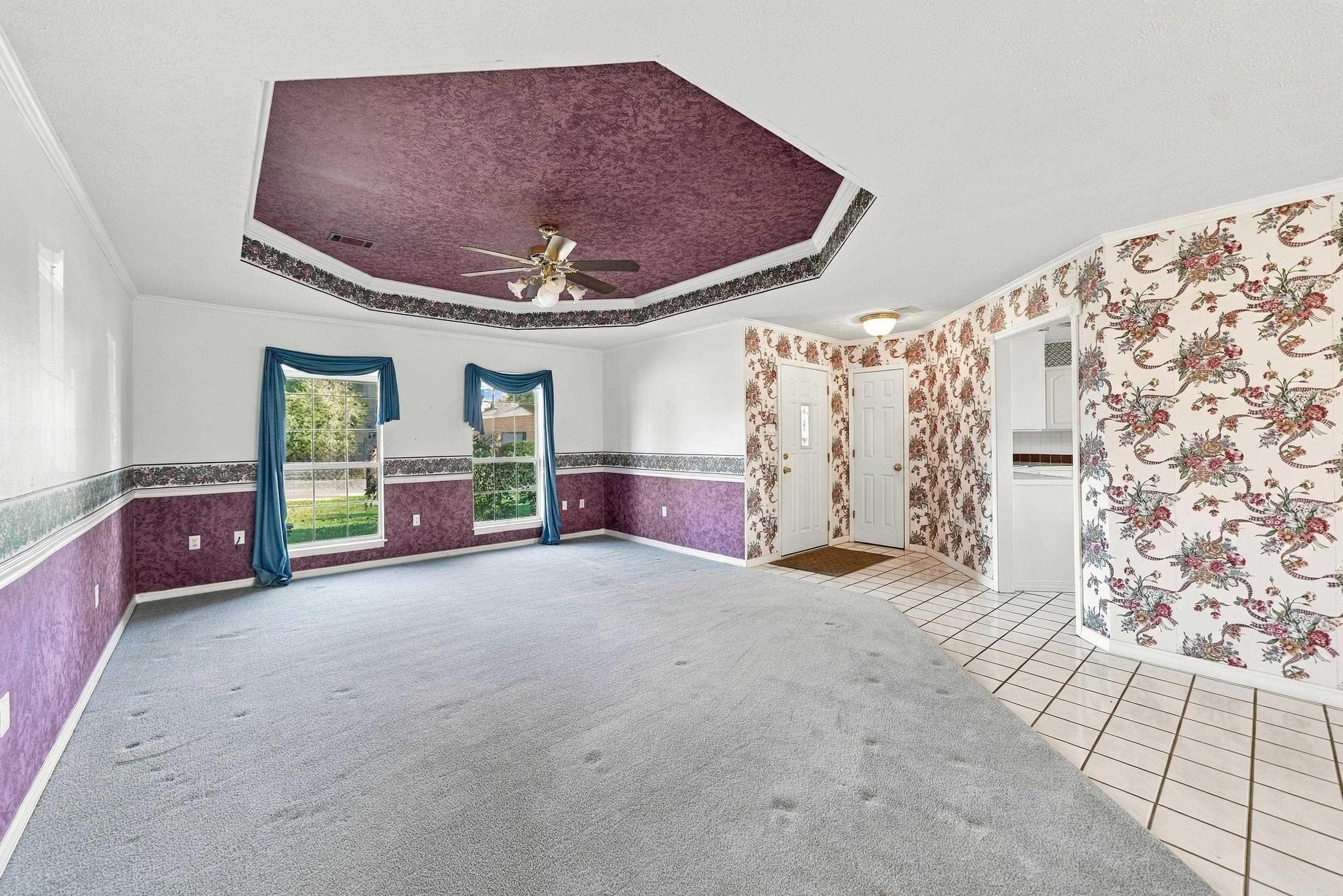 2215 Apache Trail Property Photo 14