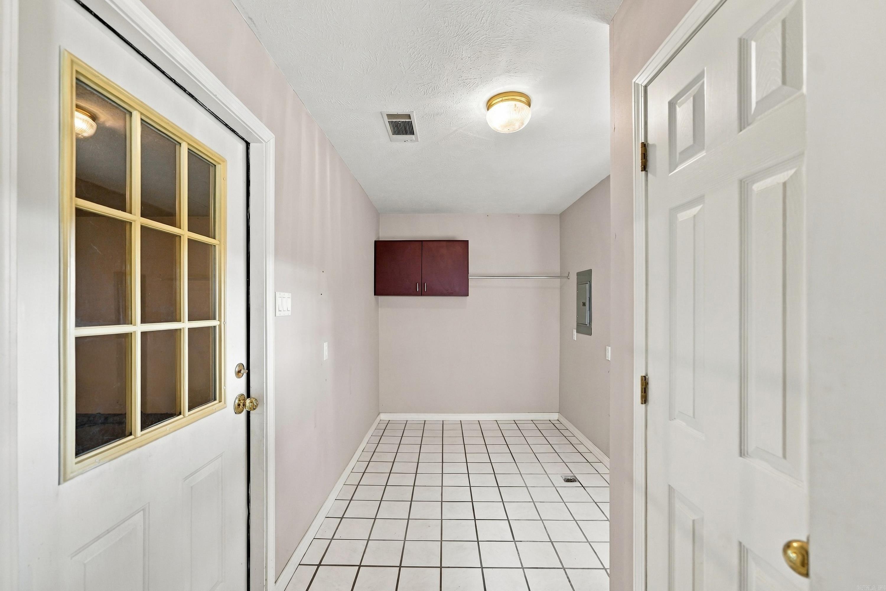 2215 Apache Trail Property Photo 30