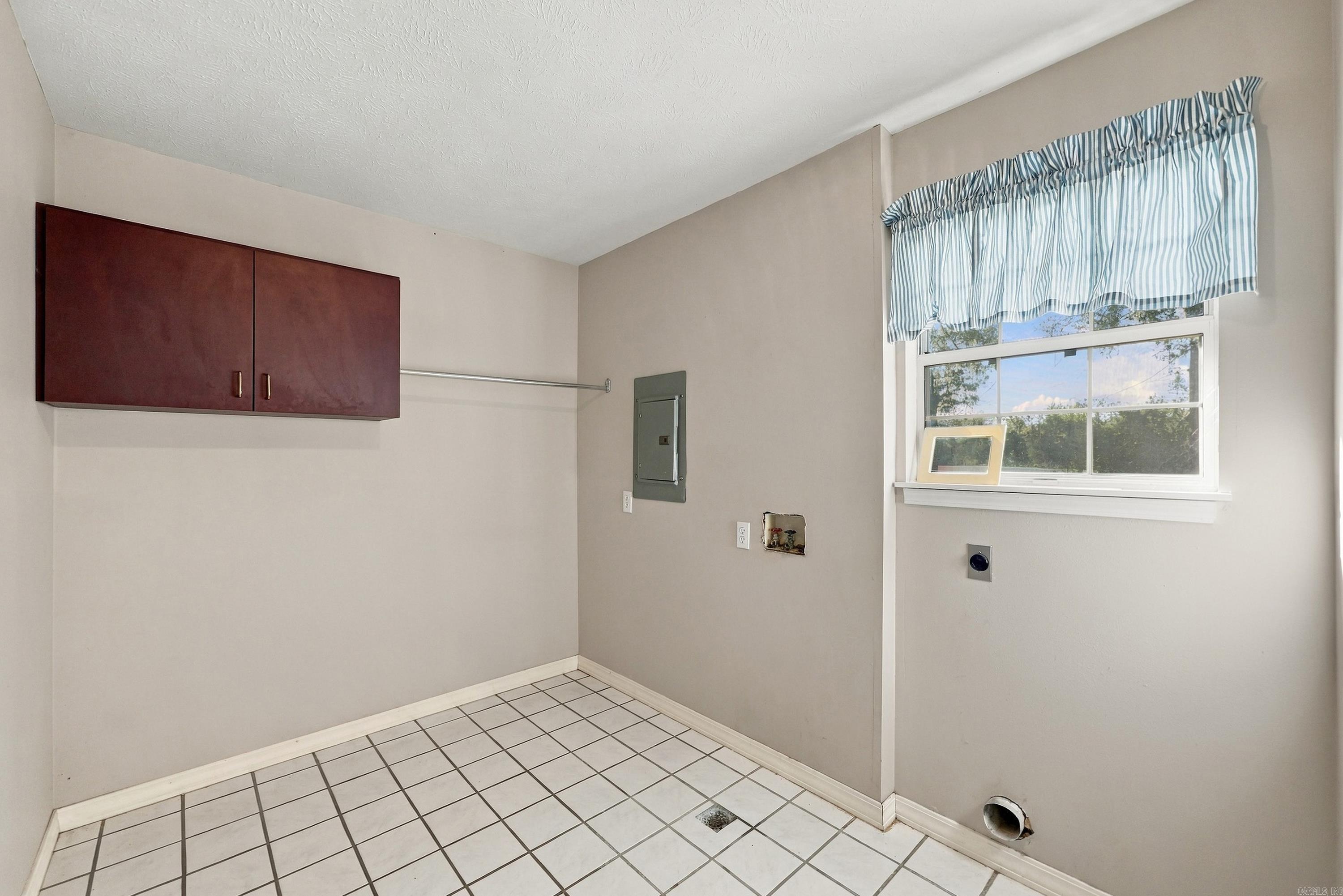 2215 Apache Trail Property Photo 31