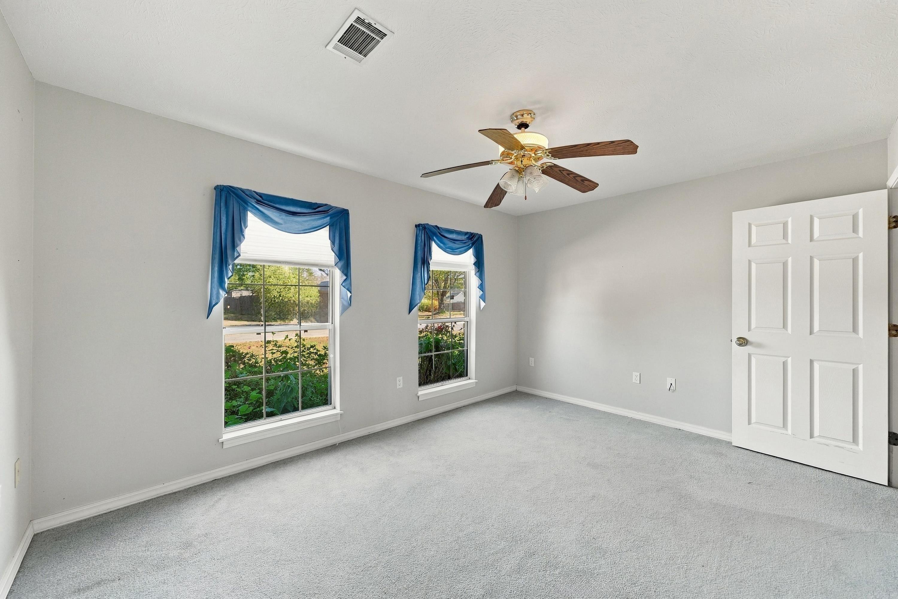 2215 Apache Trail Property Photo 42