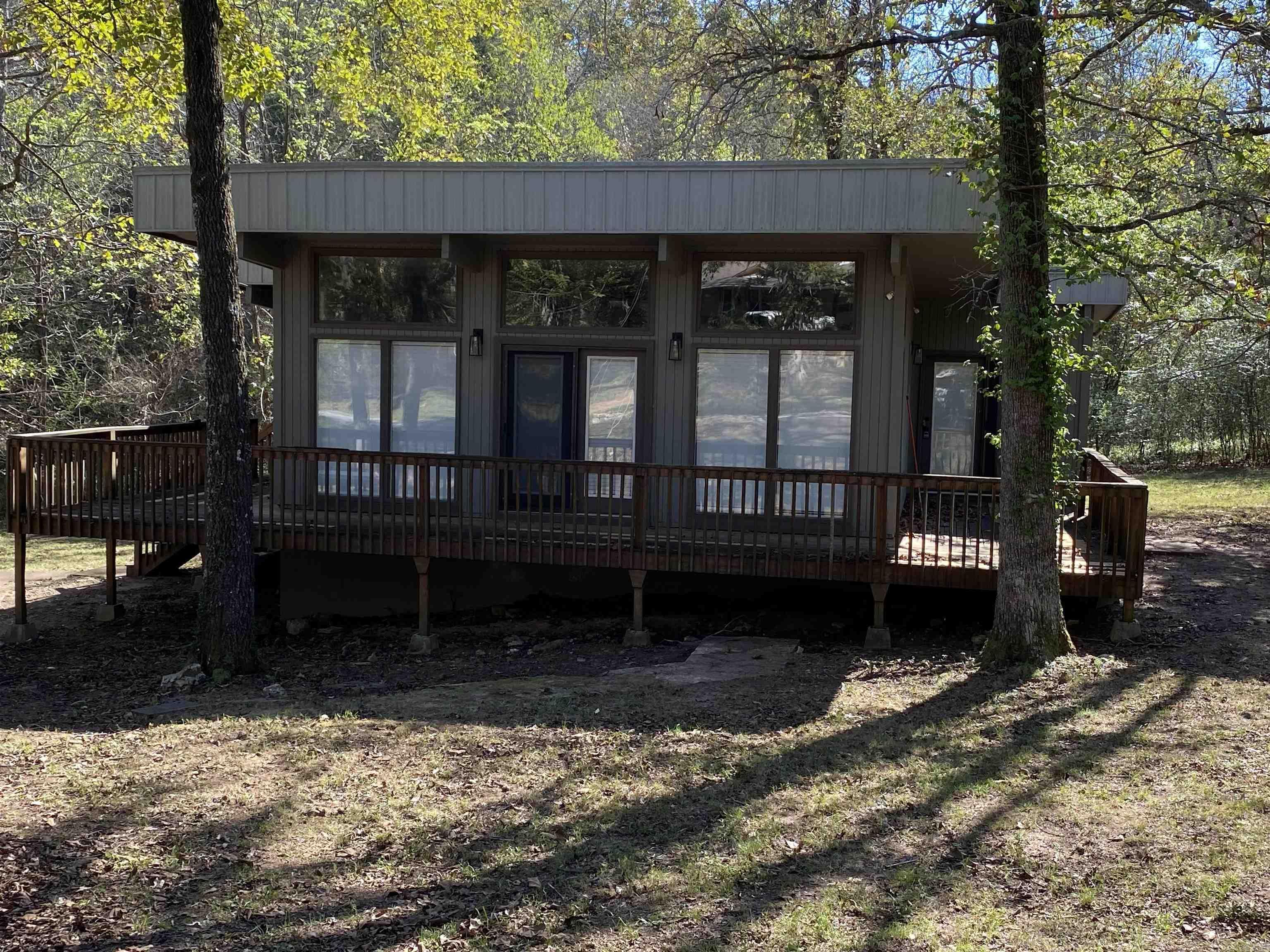 18 Pequot Drive Property Photo 1