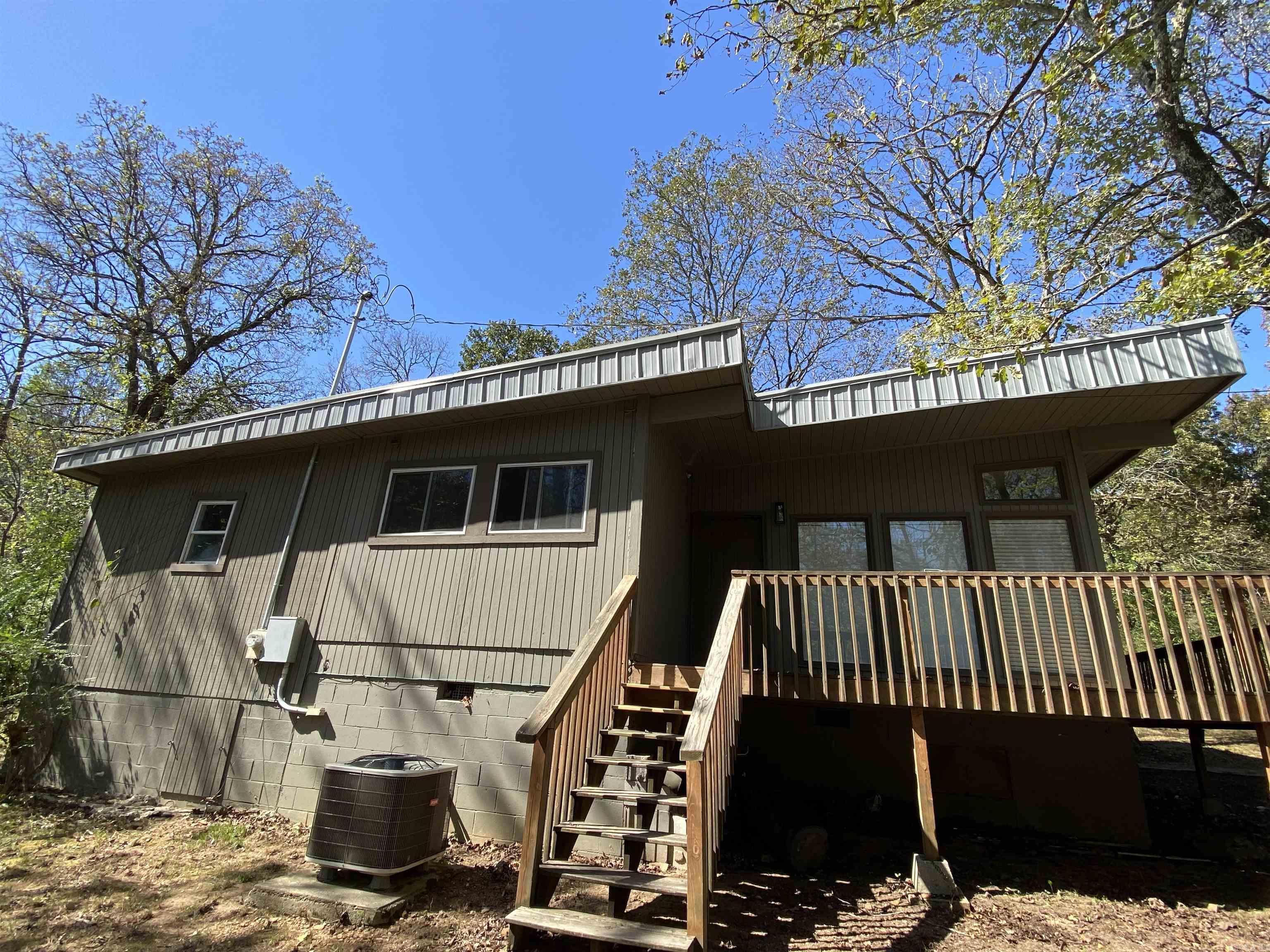 18 Pequot Drive Property Photo 2
