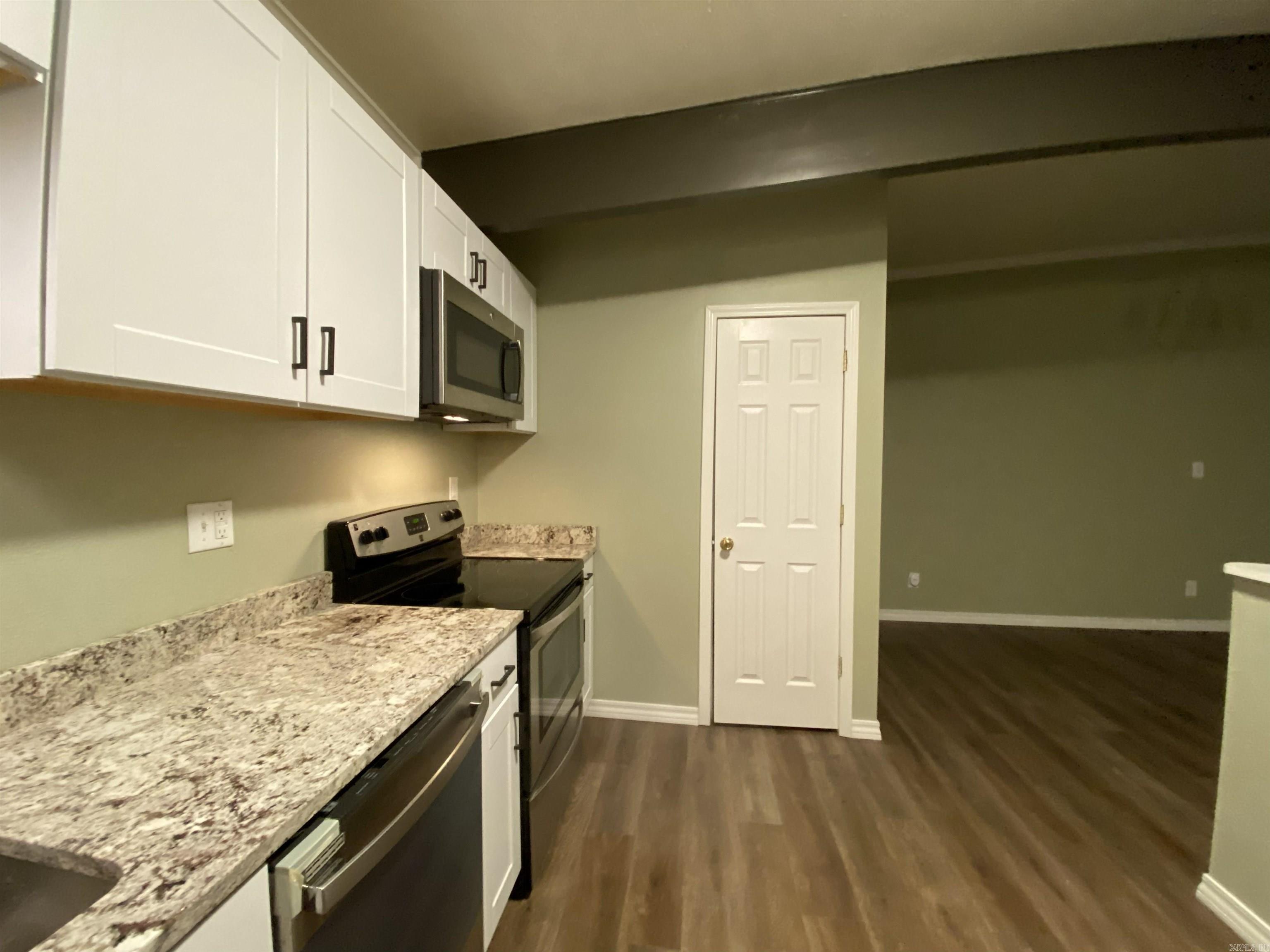 18 Pequot Drive Property Photo 8