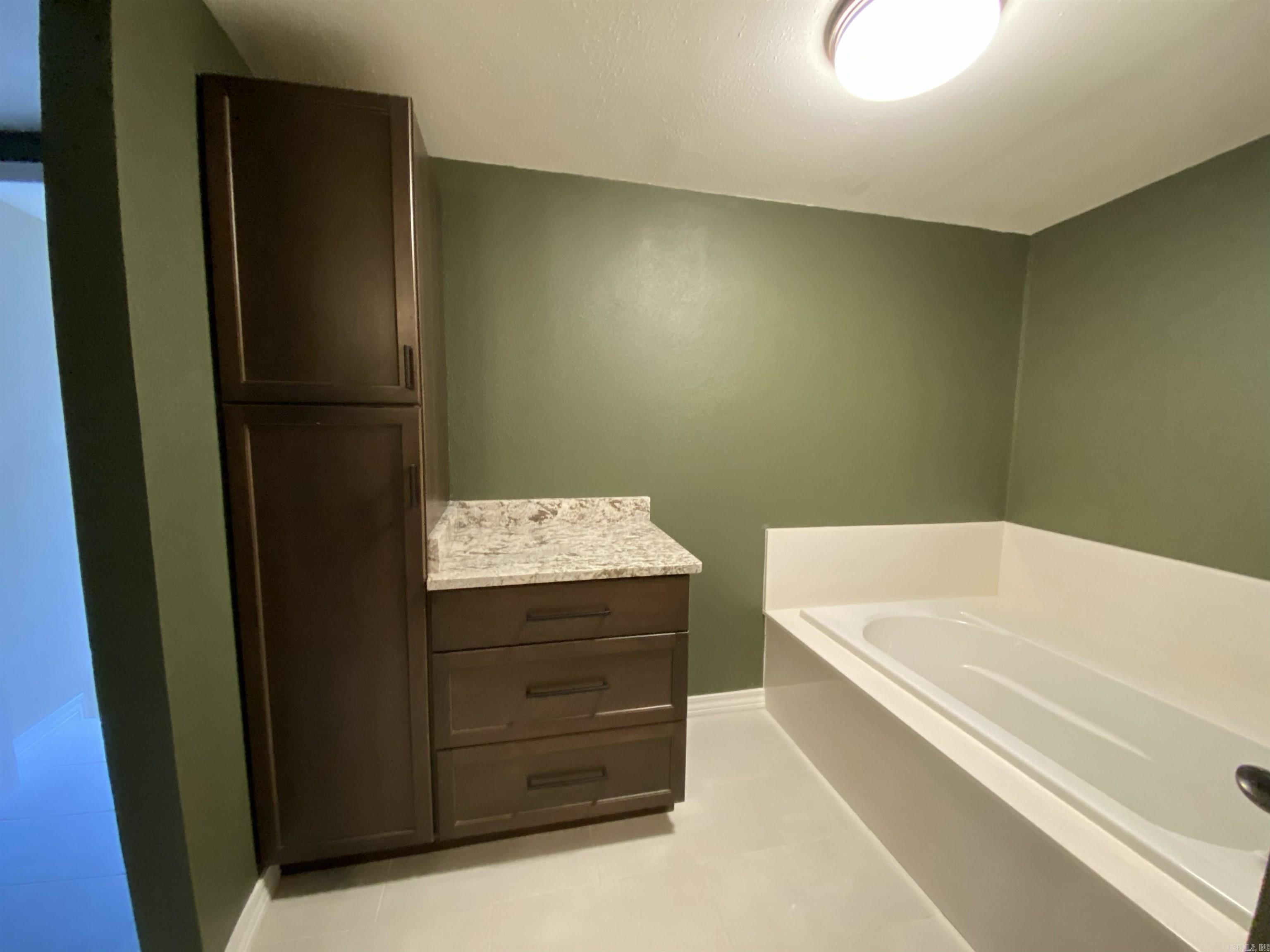 18 Pequot Drive Property Photo 15