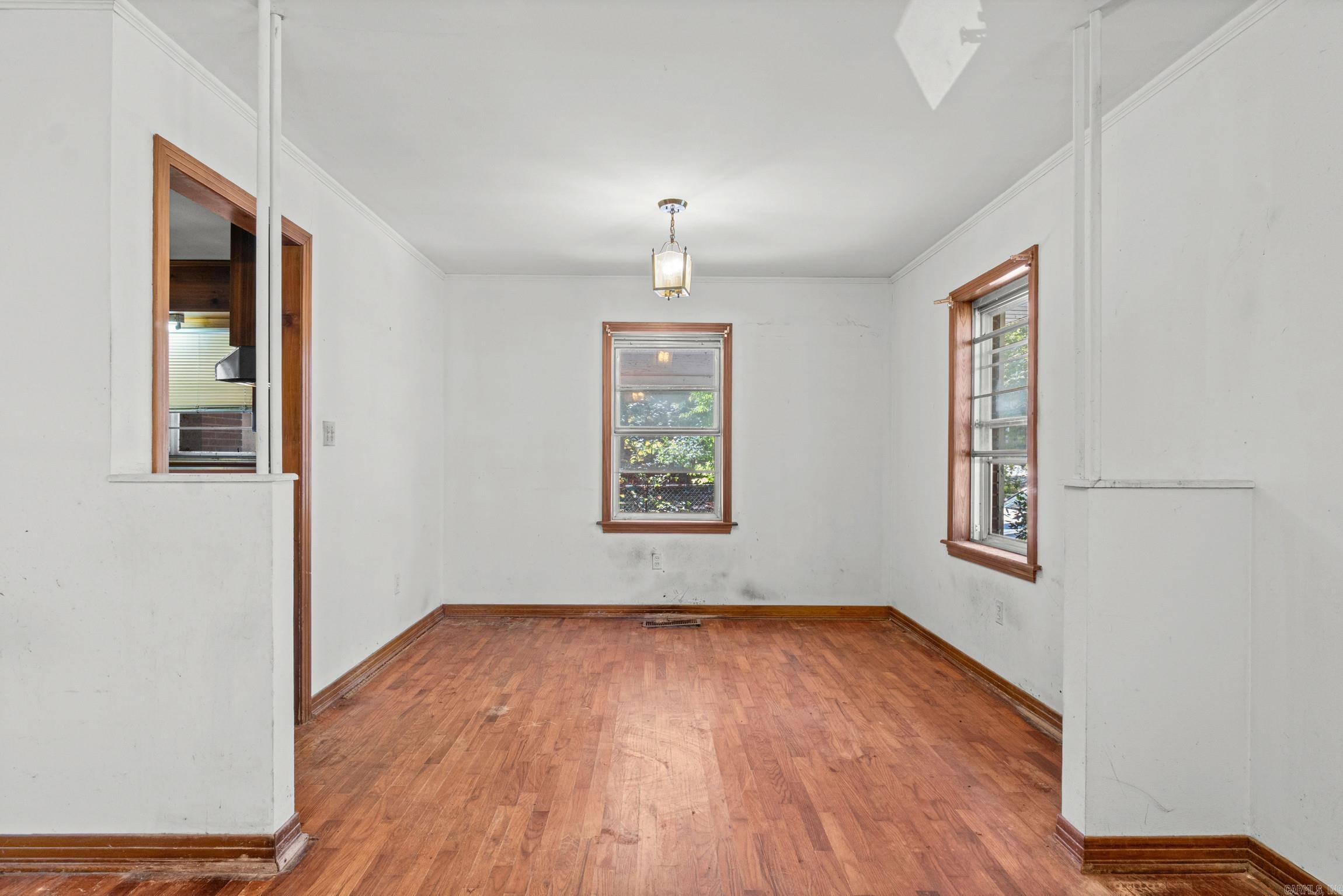 702 N. Spring St. Property Photo 10