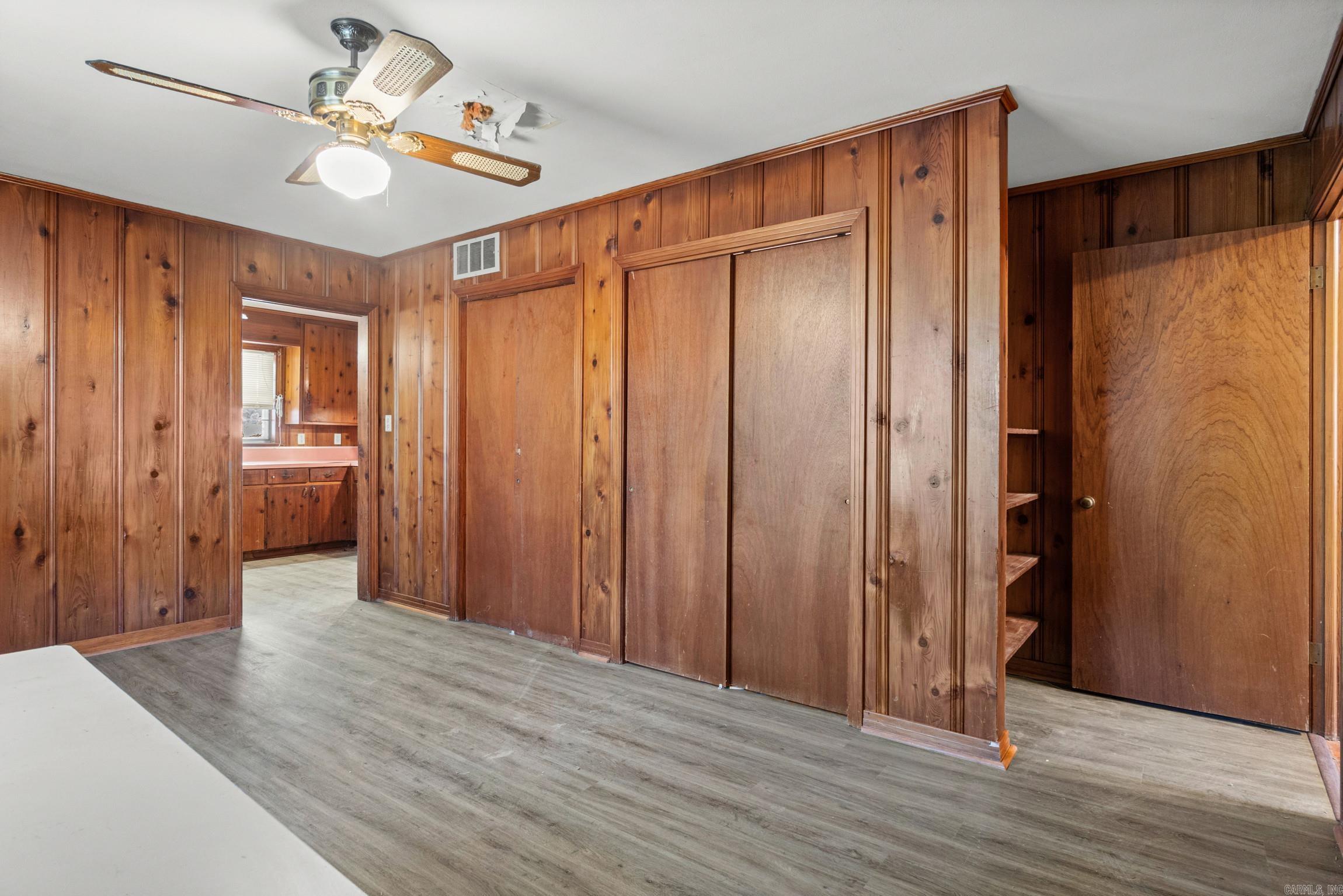 702 N. Spring St. Property Photo 15