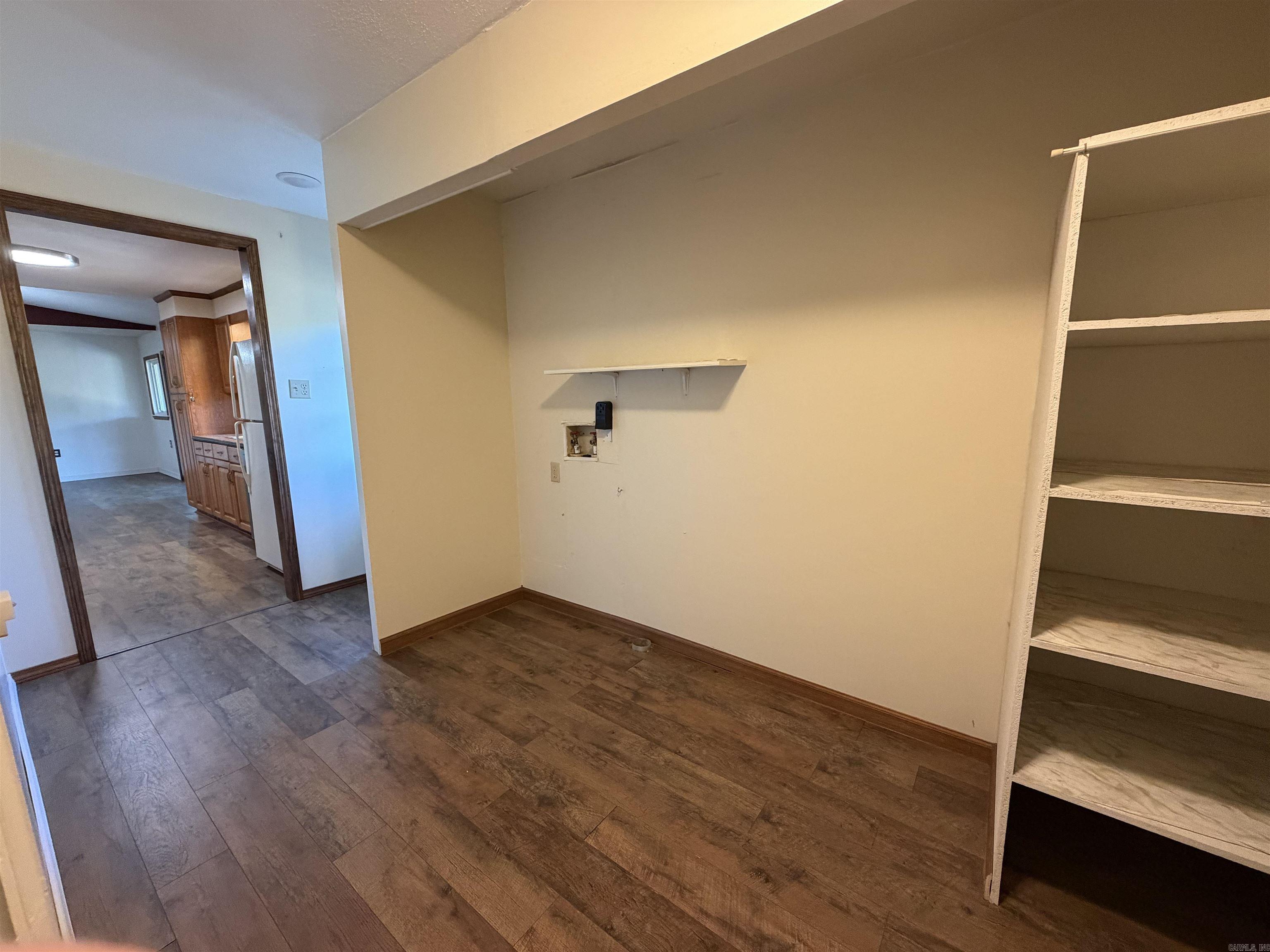 196 Fortress Lane Property Photo 14