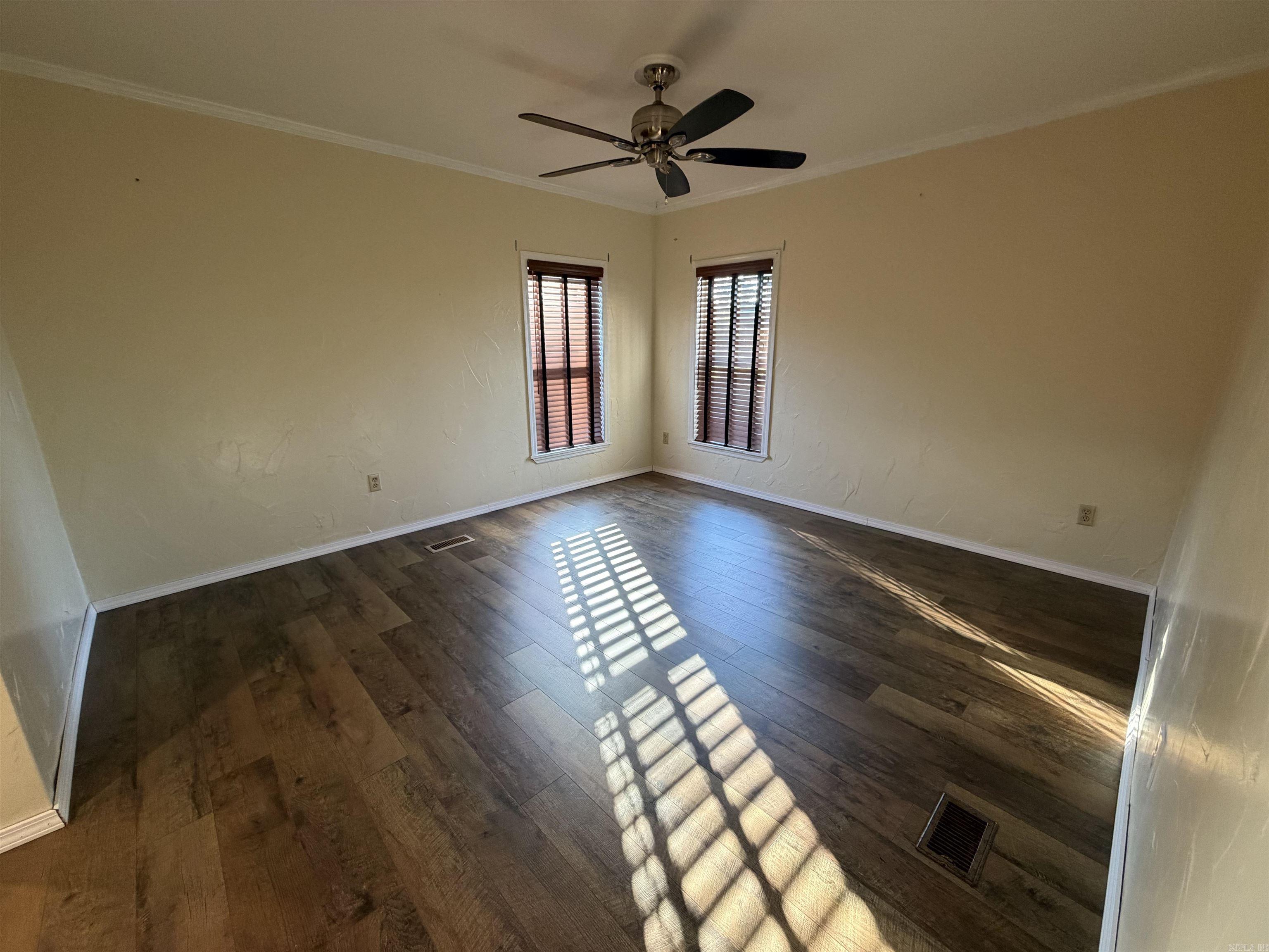 196 Fortress Lane Property Photo 18
