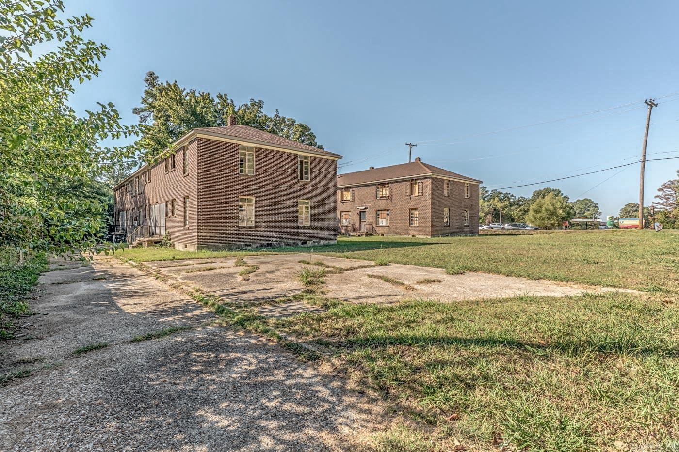 1304 E Broadway Street Property Photo 5