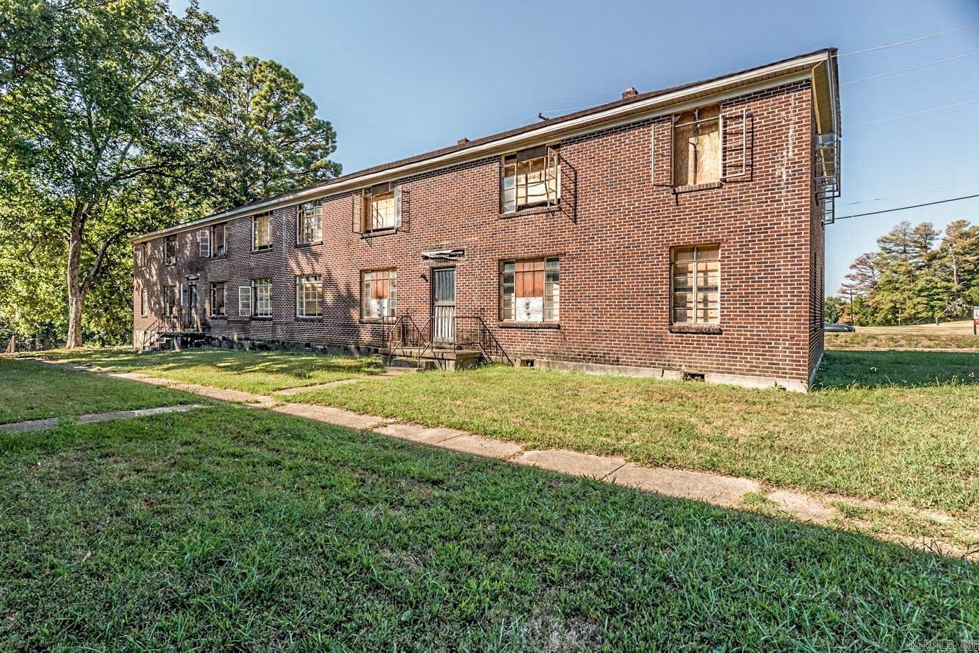 1304 E Broadway Street Property Photo 6