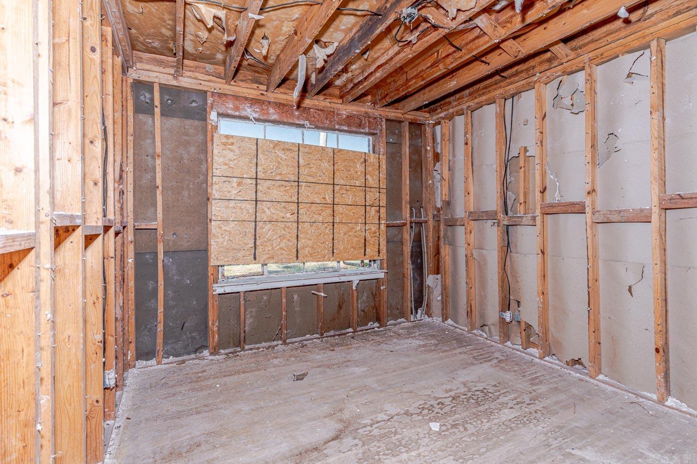 1304 E Broadway Street Property Photo 26