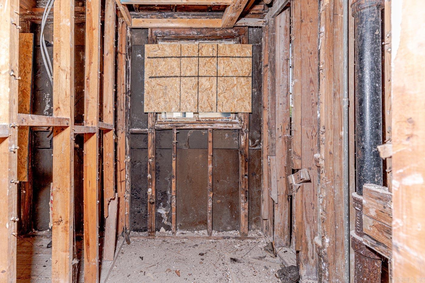 1304 E Broadway Street Property Photo 34