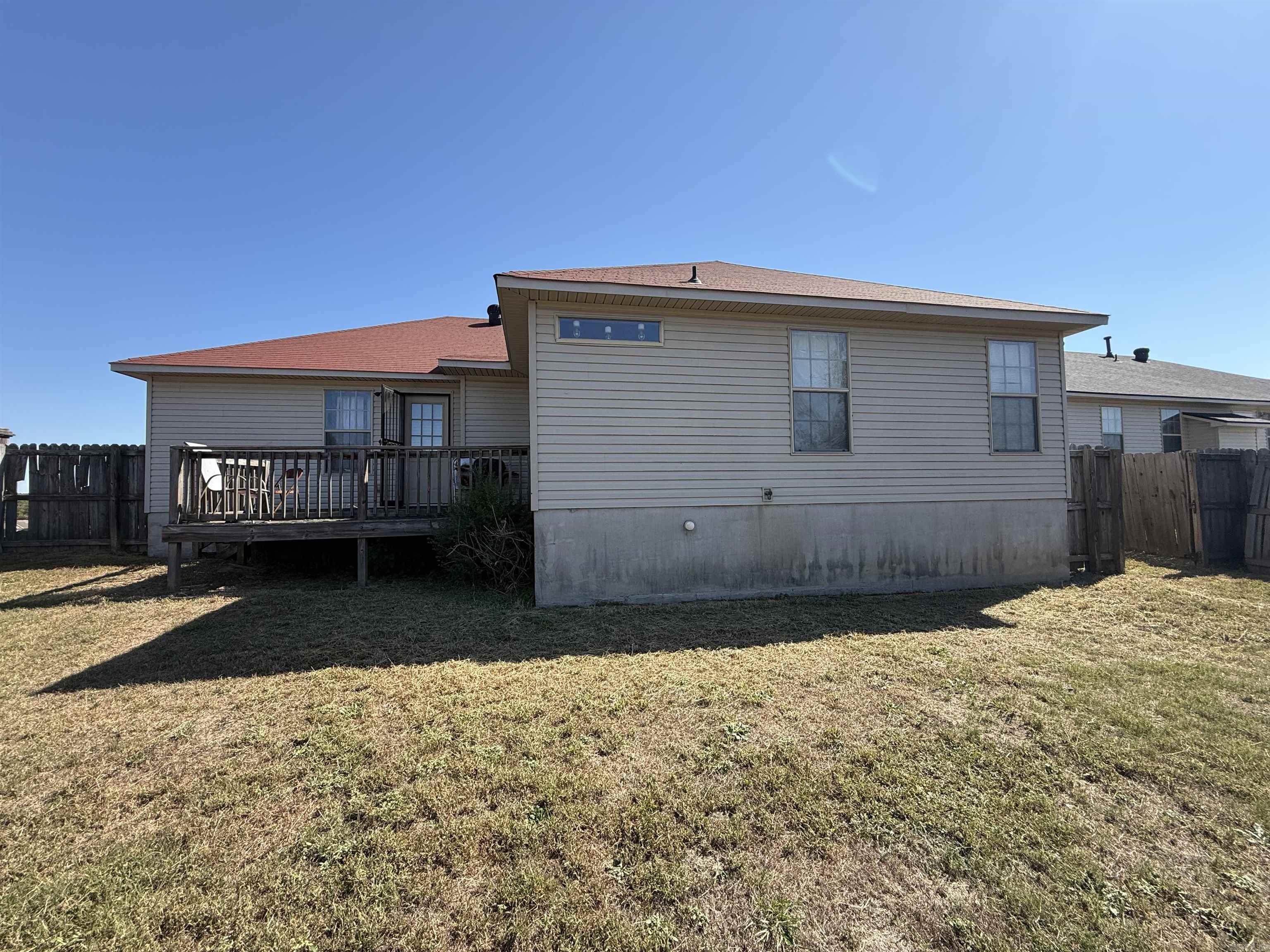 5404 Greenwood Acres Blvd Property Photo 4