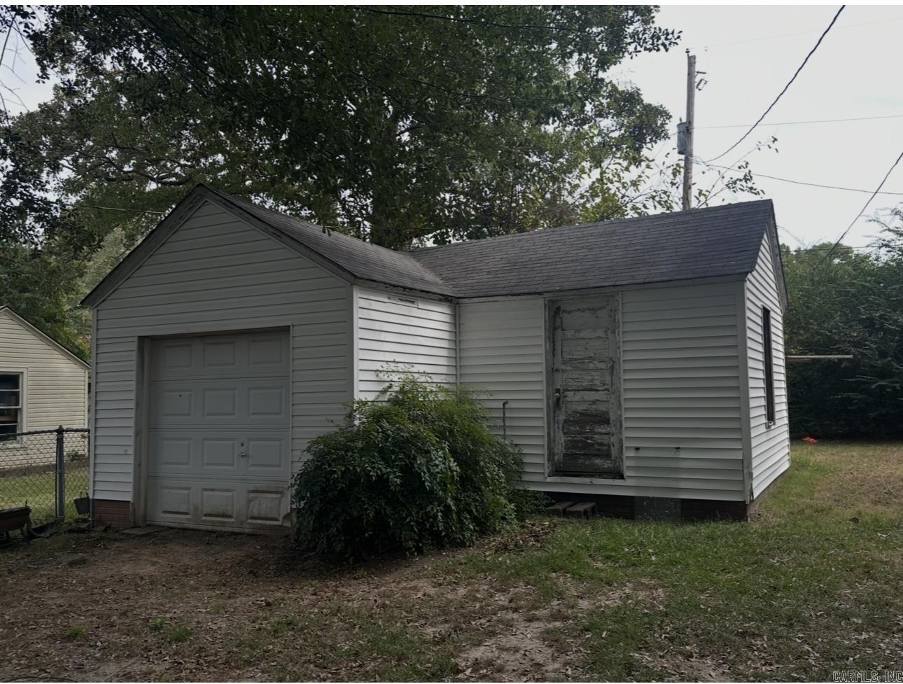 3424 N Olive Street Property Photo 2