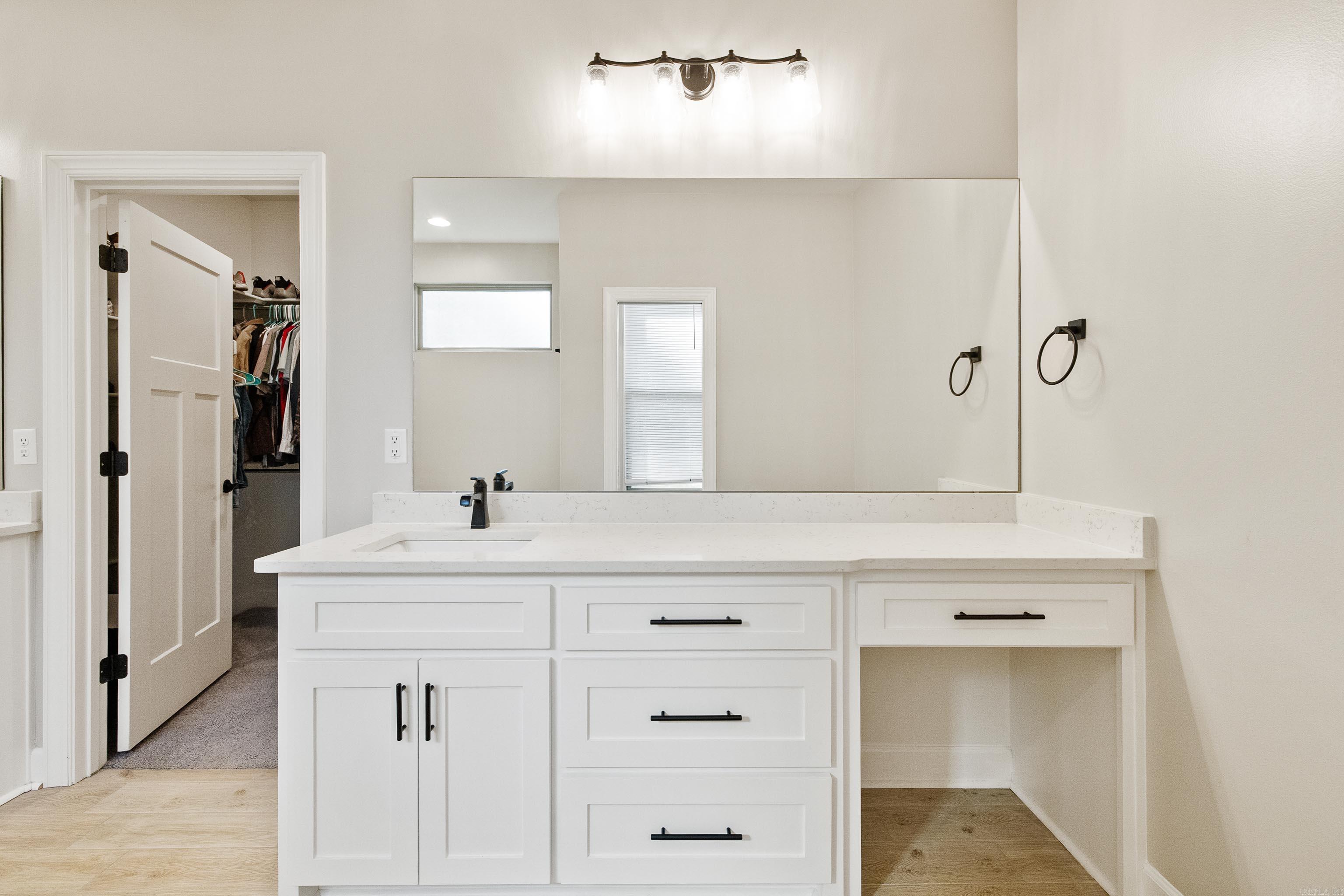 3021 Navajo Way Property Photo 24